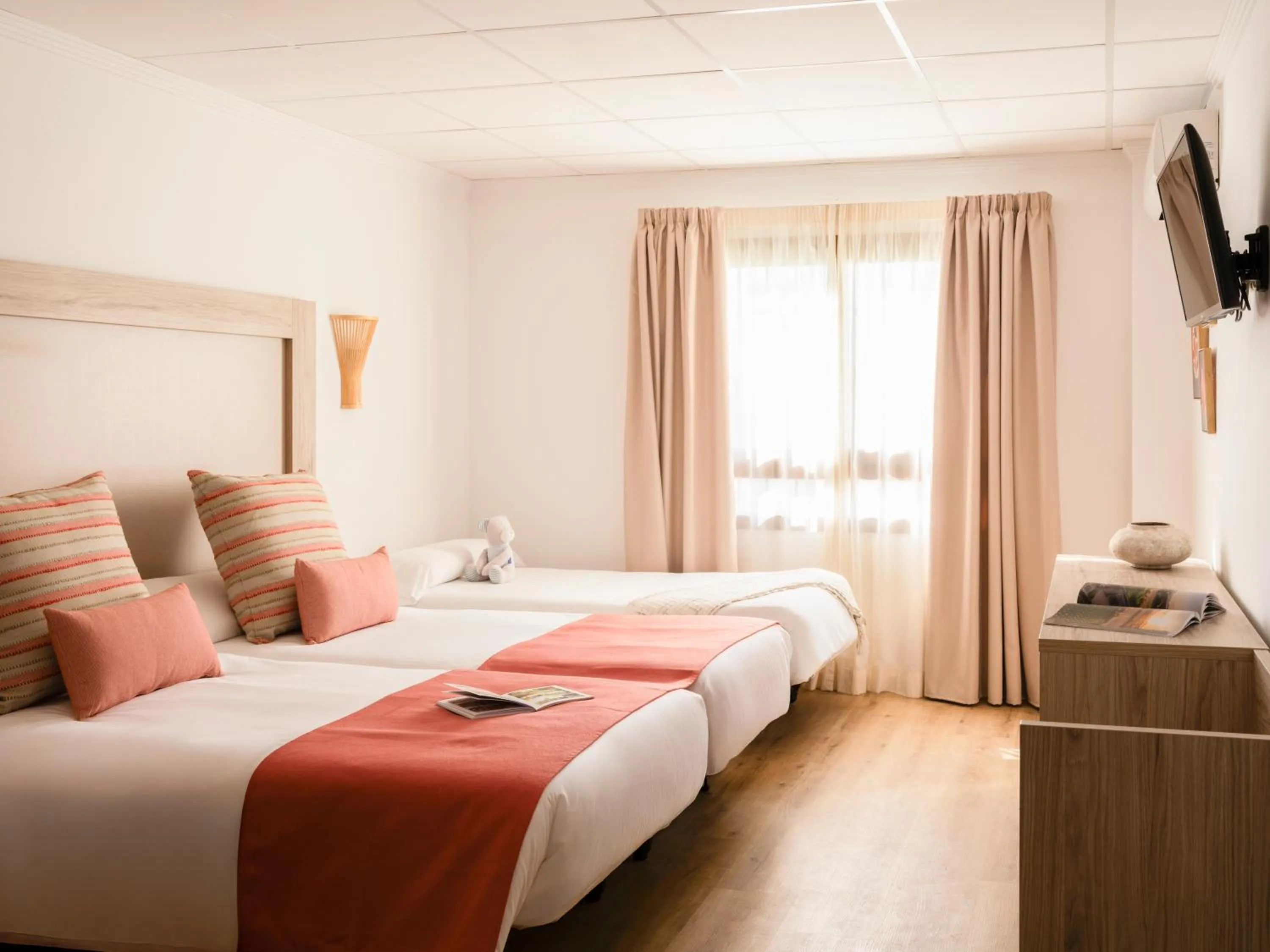 Bedroom, Bed in Ona Las Rampas