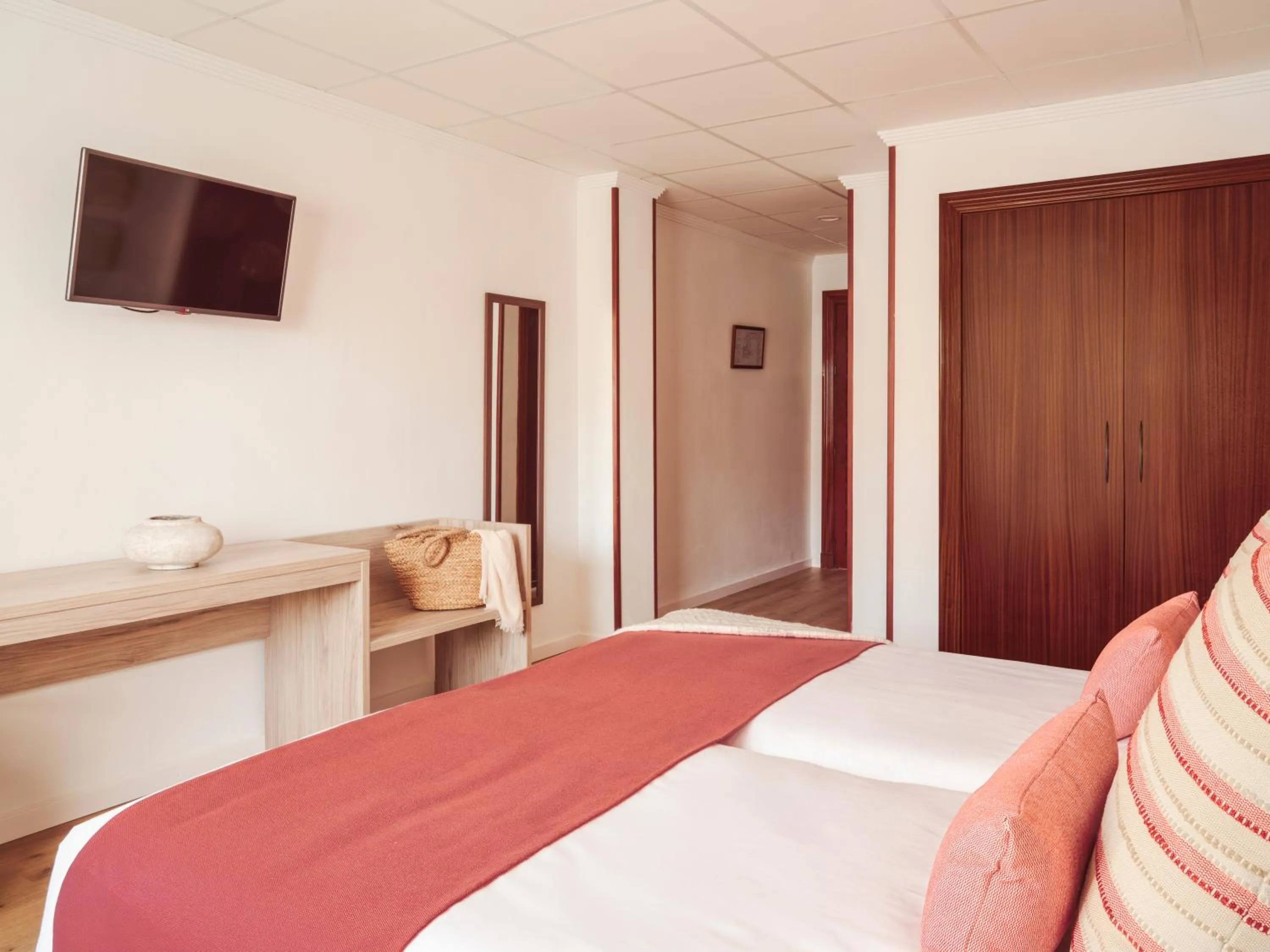 Bedroom, Bed in Ona Las Rampas