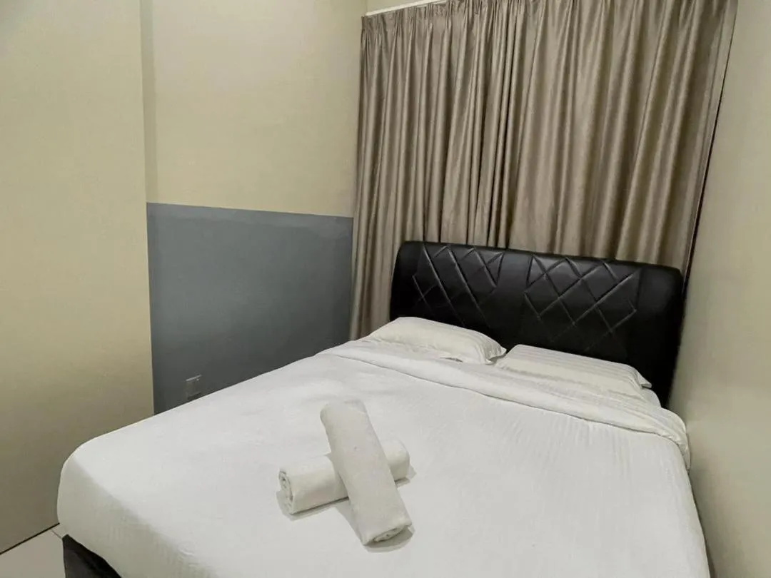 Bed in The Loft Imago Shopping Mall, City Centre in Kota Kinabalu