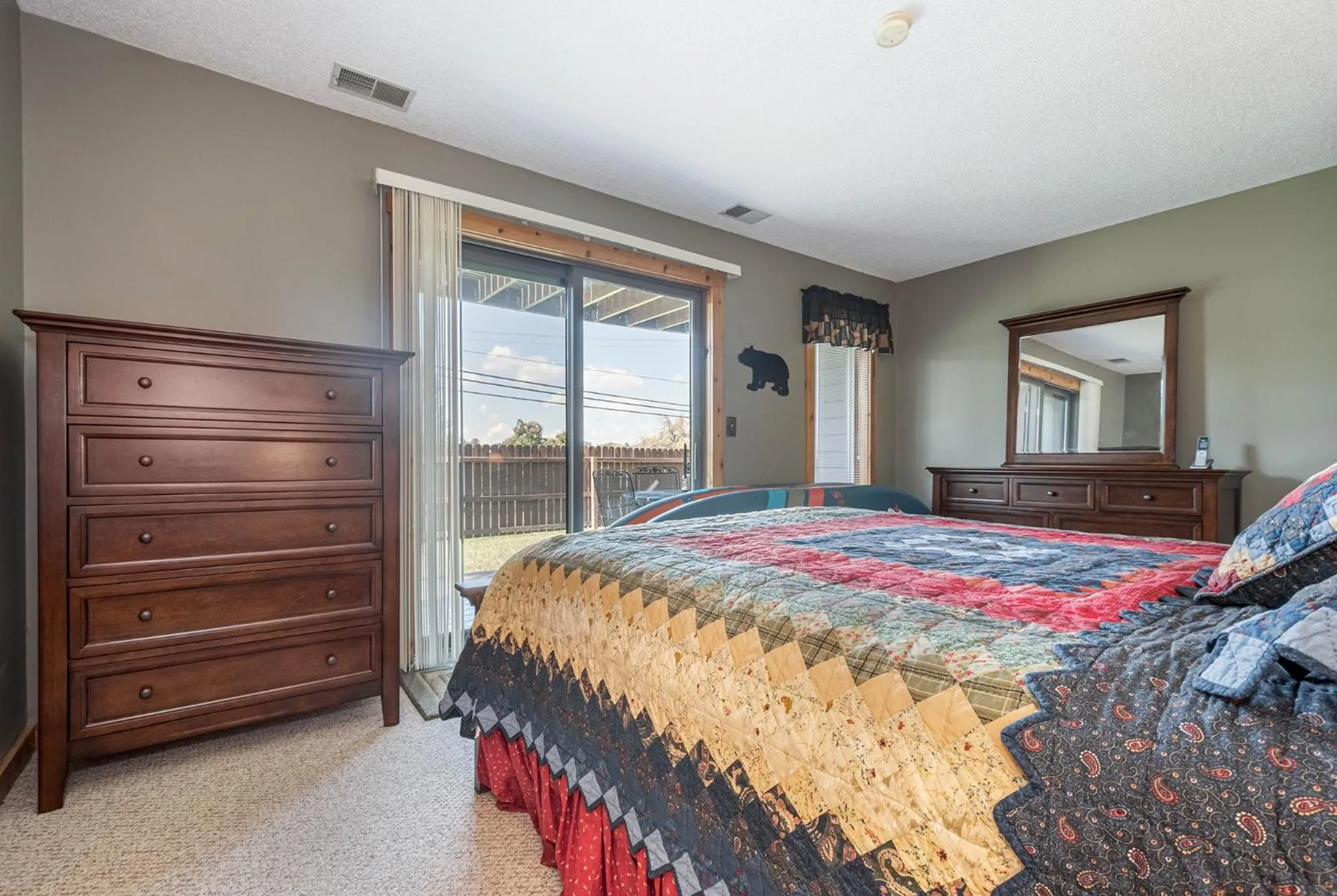 Property building, Bed in Sunset Chalet