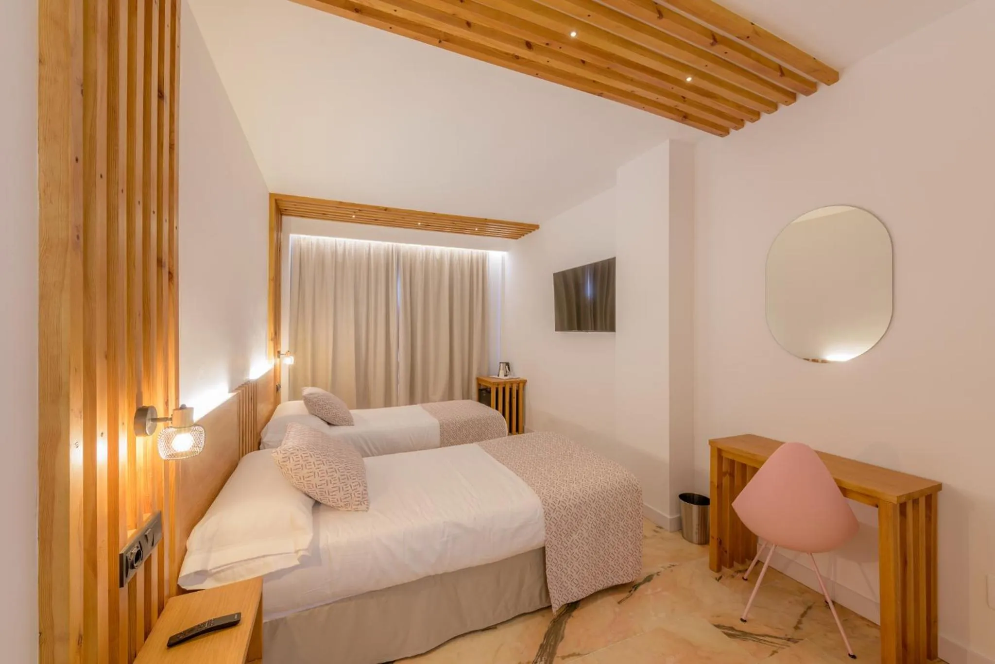 Bed in Hotel Boutique Sibarys - Adults Recommended