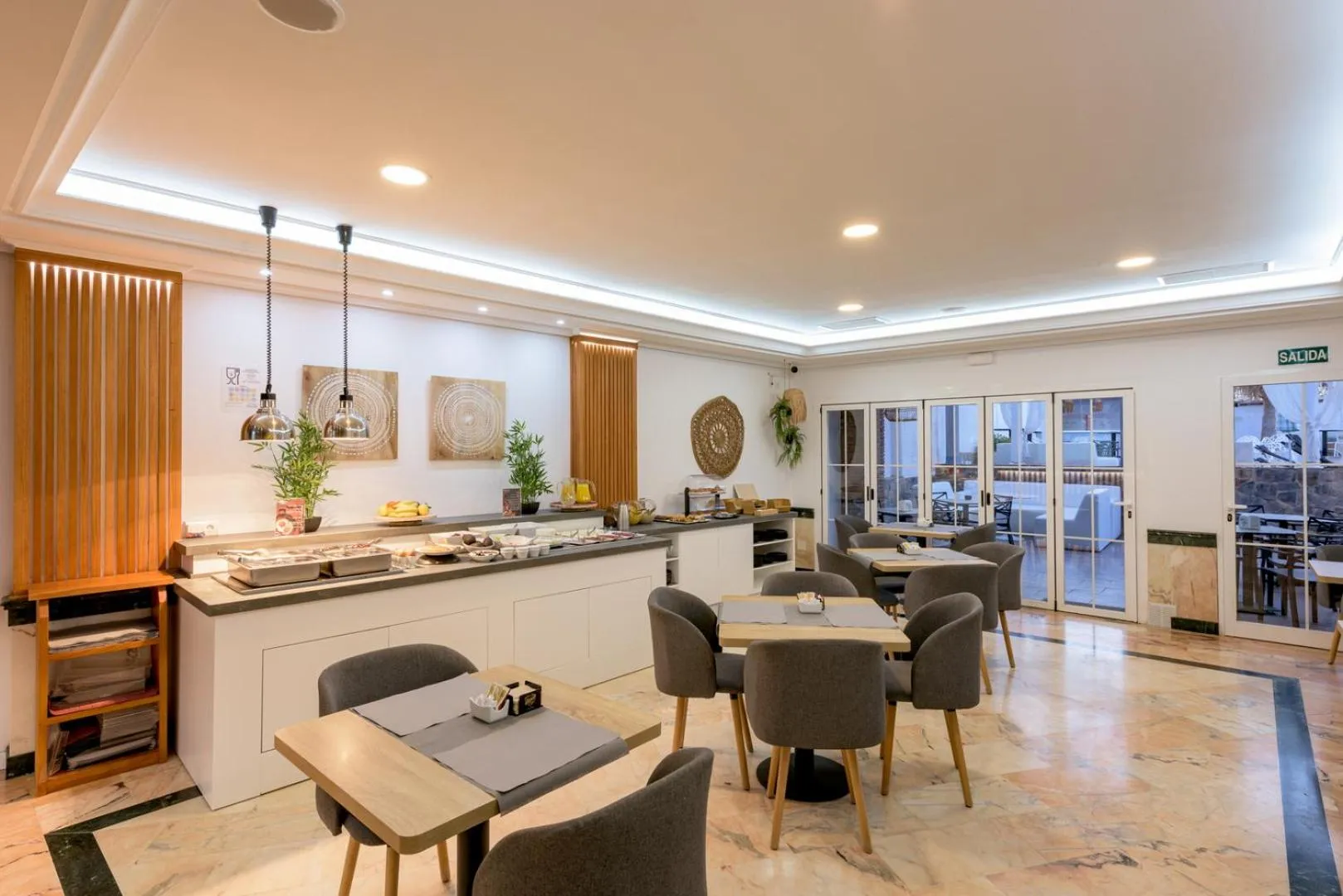 Buffet breakfast in Hotel Boutique Sibarys - Adults Recommended