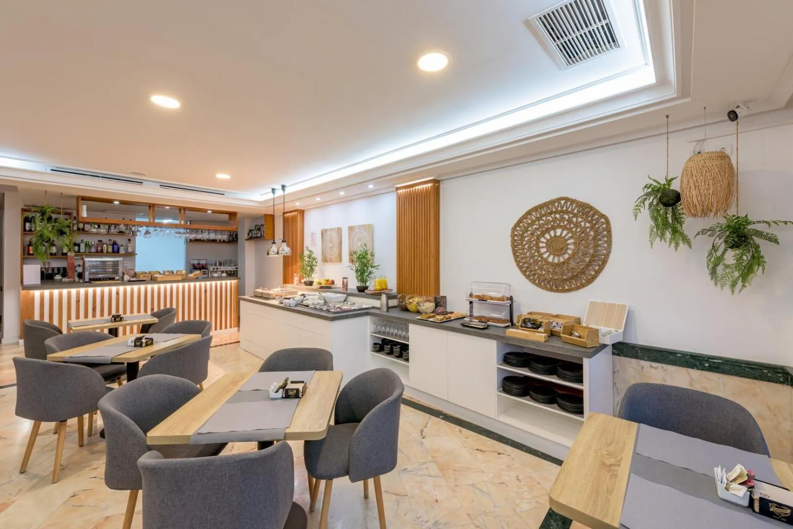 Buffet breakfast in Hotel Boutique Sibarys - Adults Recommended