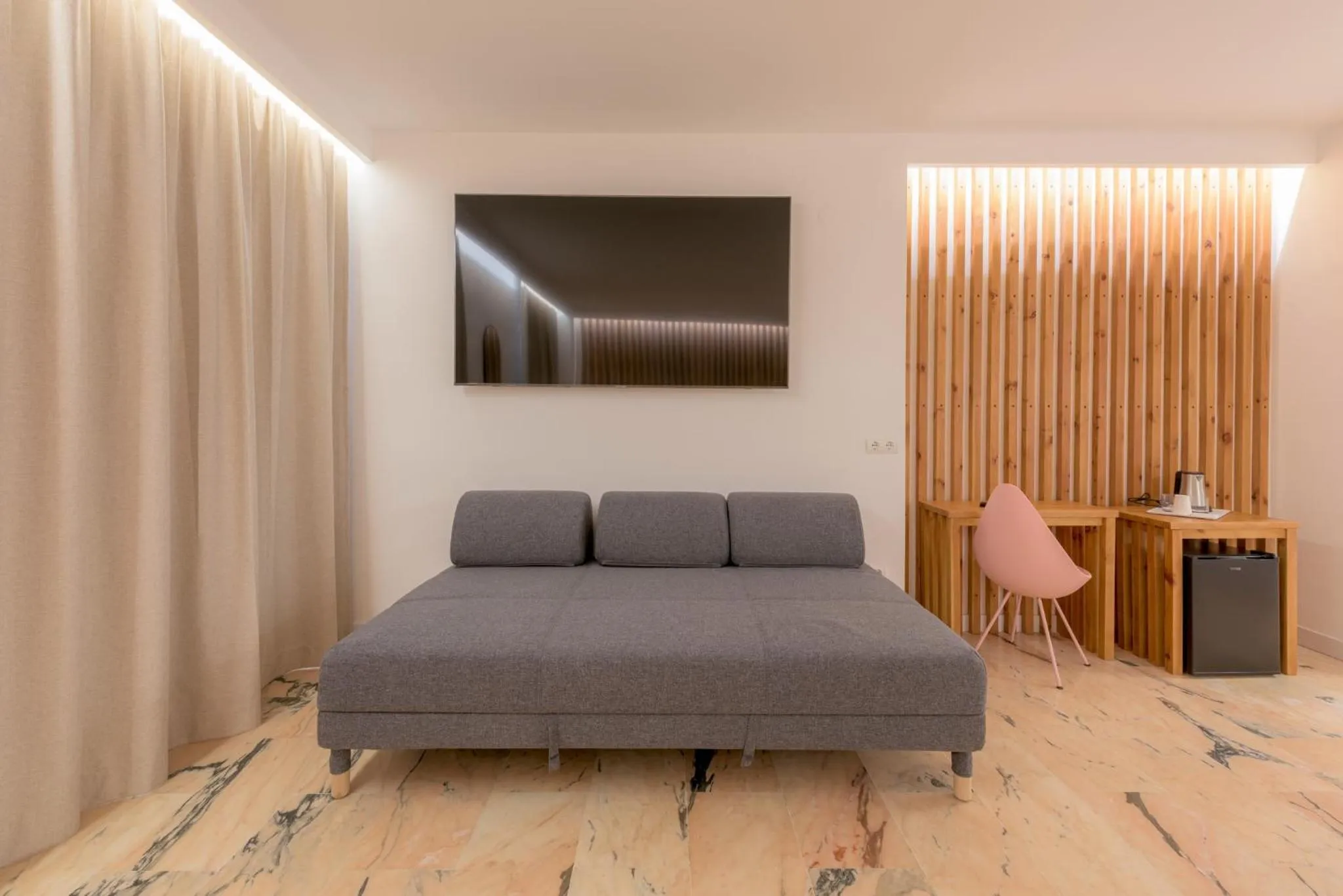 TV and multimedia in Hotel Boutique Sibarys - Adults Recommended