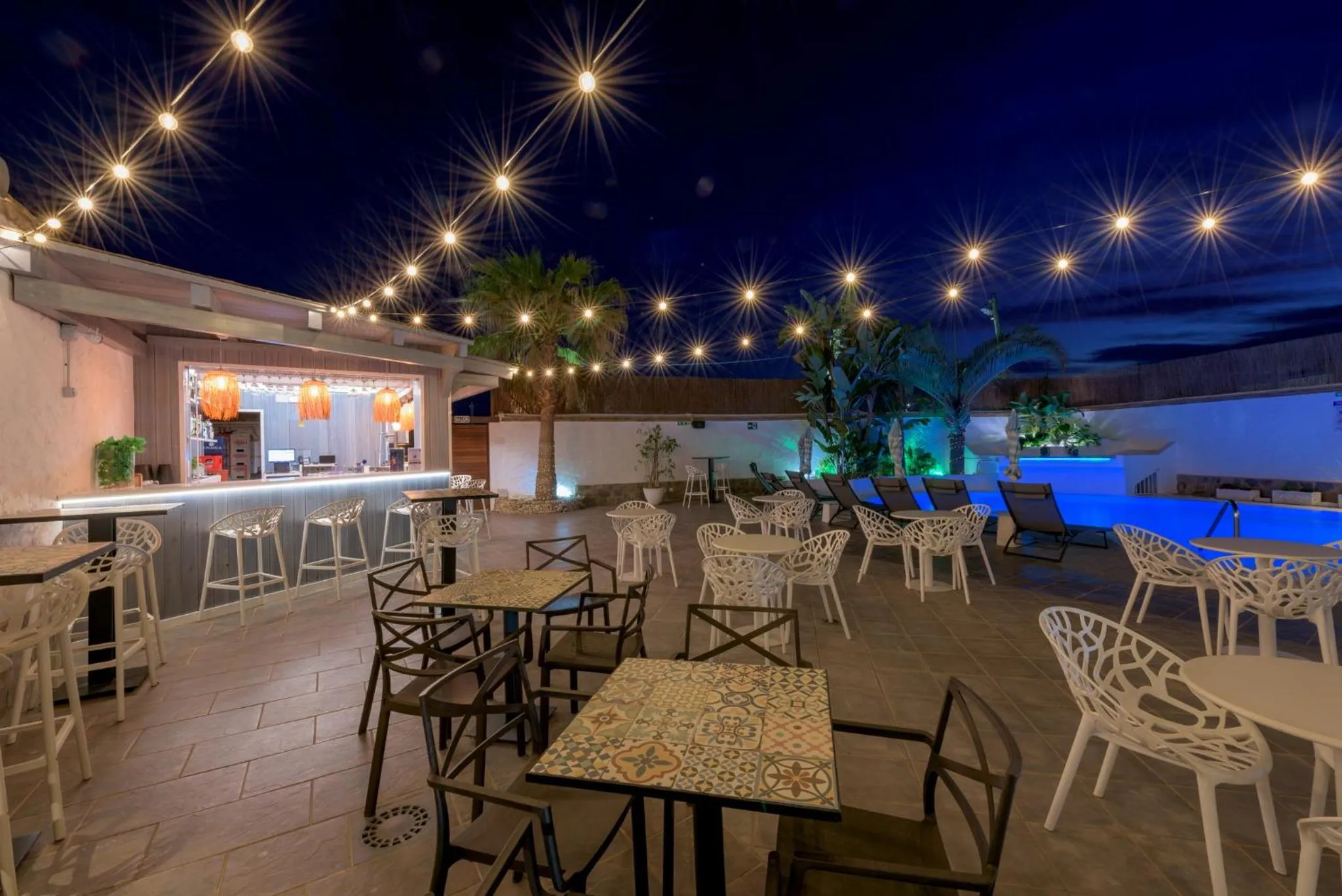 Restaurant/places to eat in Hotel Boutique Sibarys - Adults Recommended