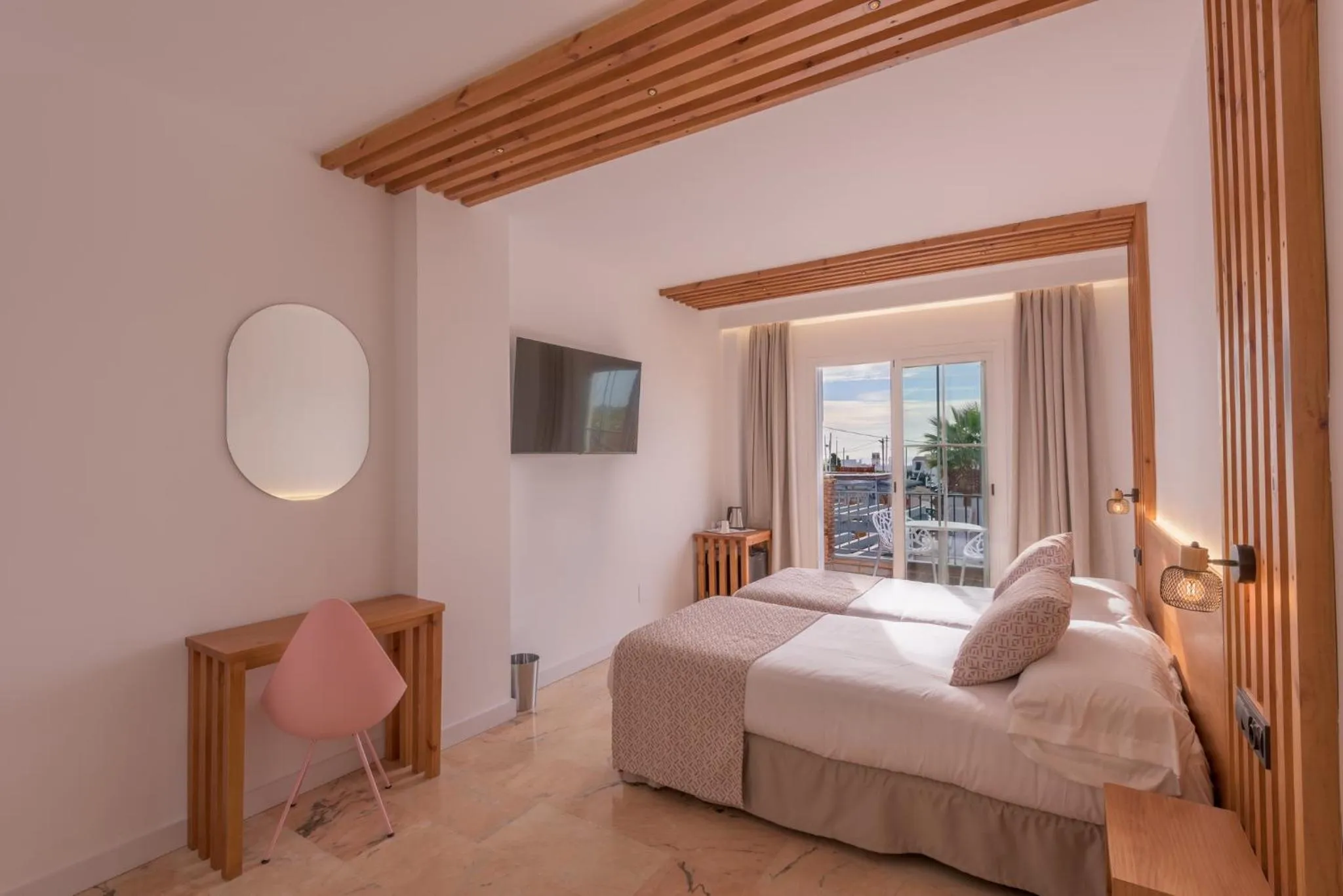 Bed in Hotel Boutique Sibarys - Adults Recommended