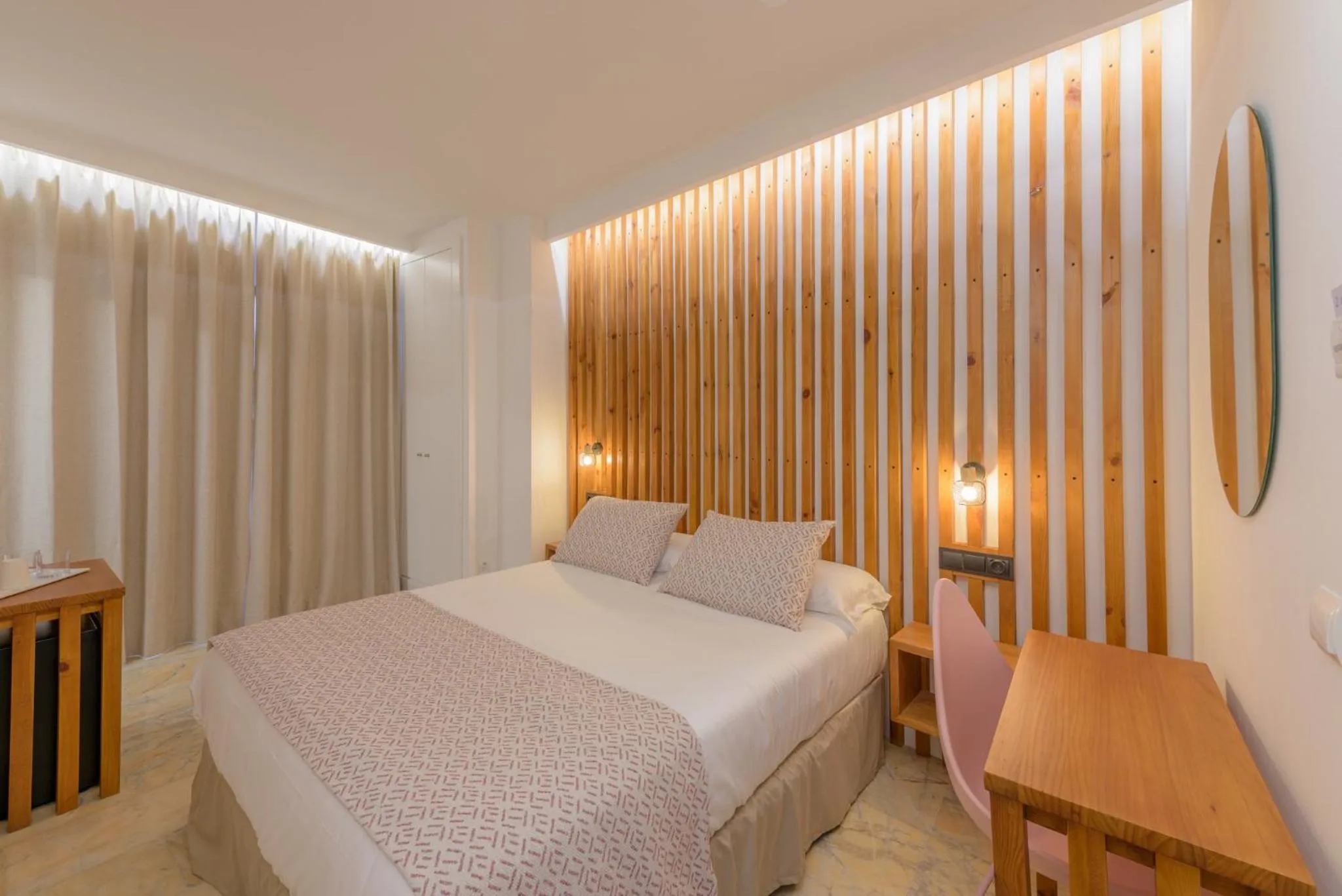 Bed in Hotel Boutique Sibarys - Adults Recommended