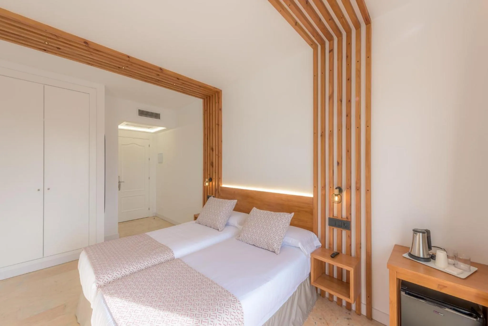 Bed in Hotel Boutique Sibarys - Adults Recommended