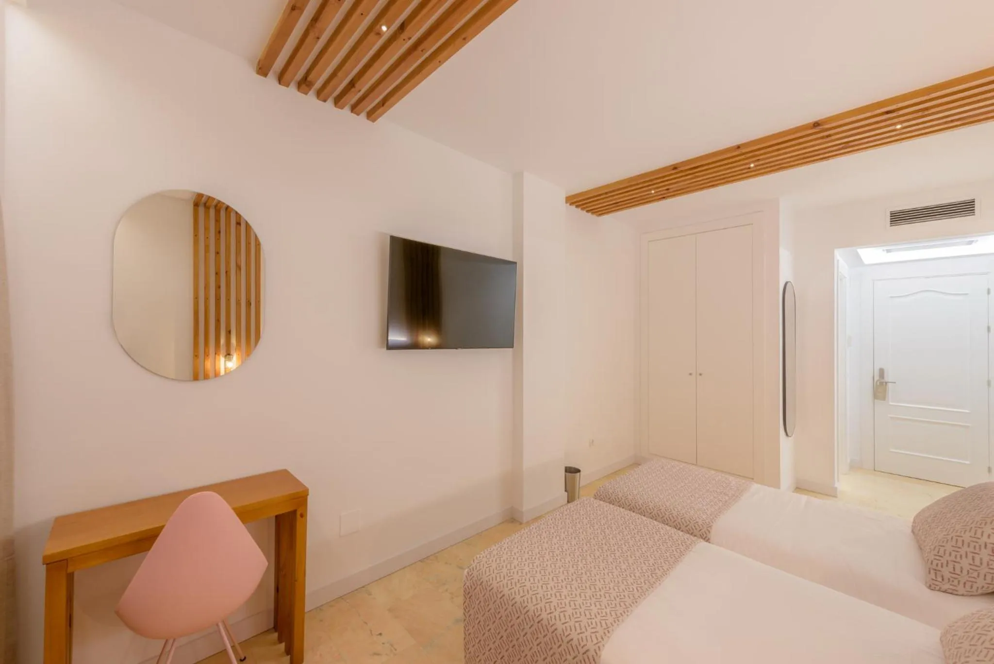 Bed in Hotel Boutique Sibarys - Adults Recommended