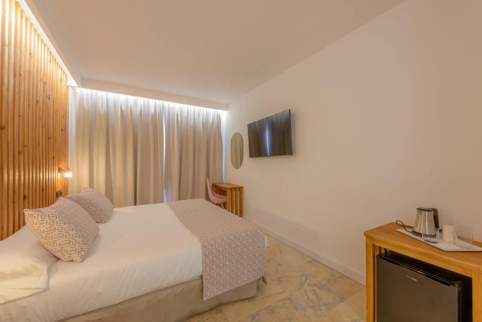 Bed in Hotel Boutique Sibarys - Adults Recommended