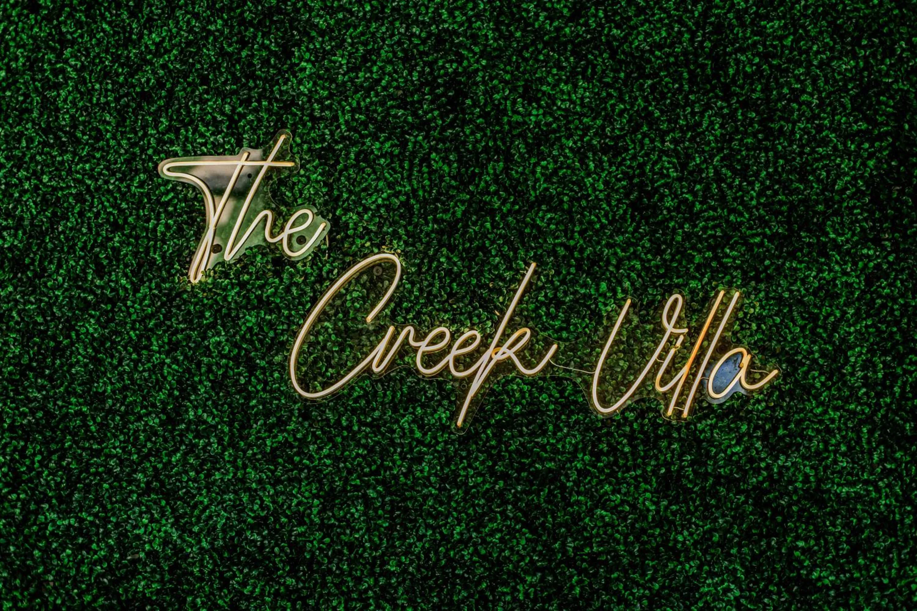 The Creek Villa Heated Pool & Spa and Boat Slip