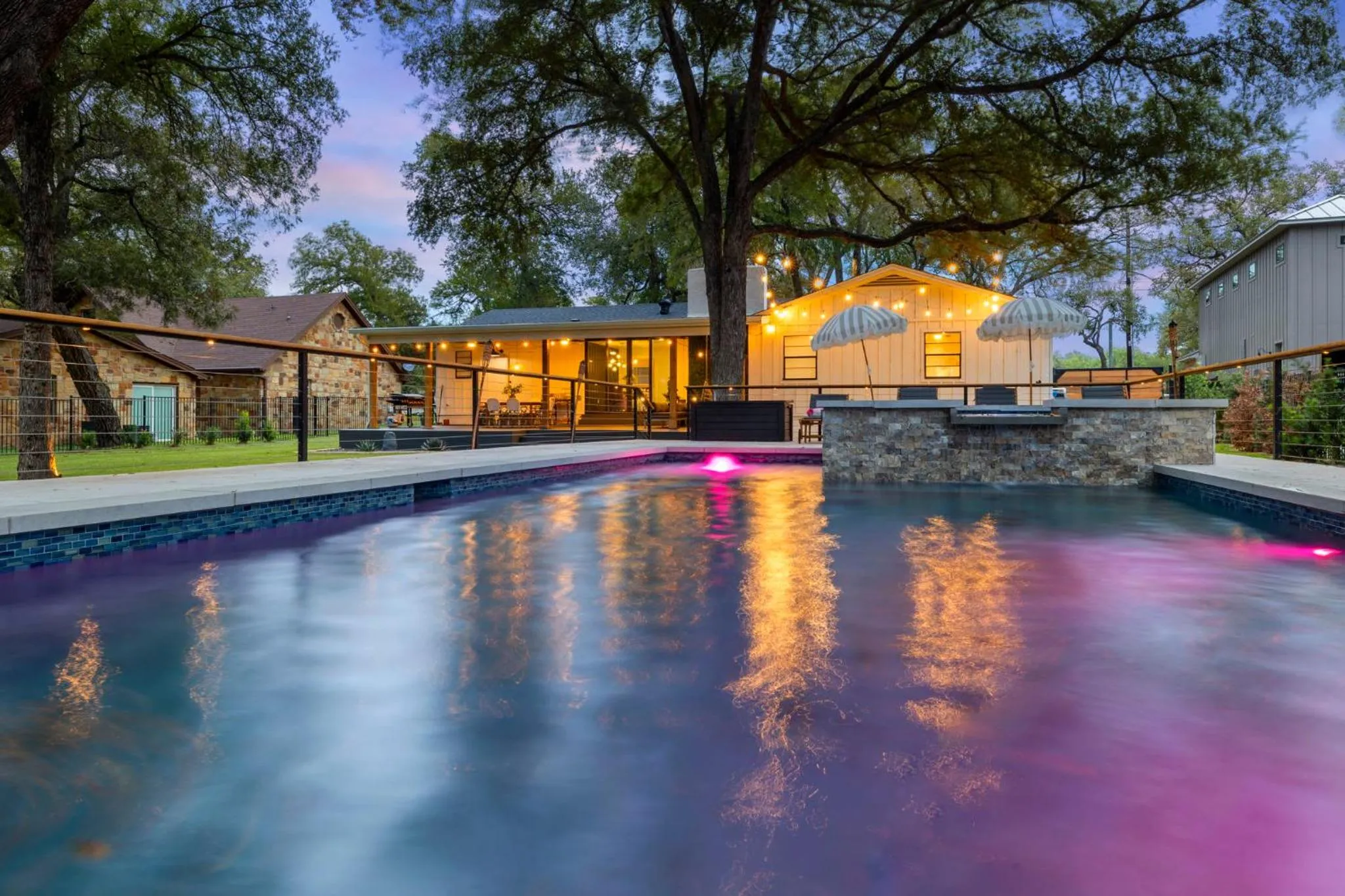 The Creek Villa Heated Pool & Spa and Boat Slip