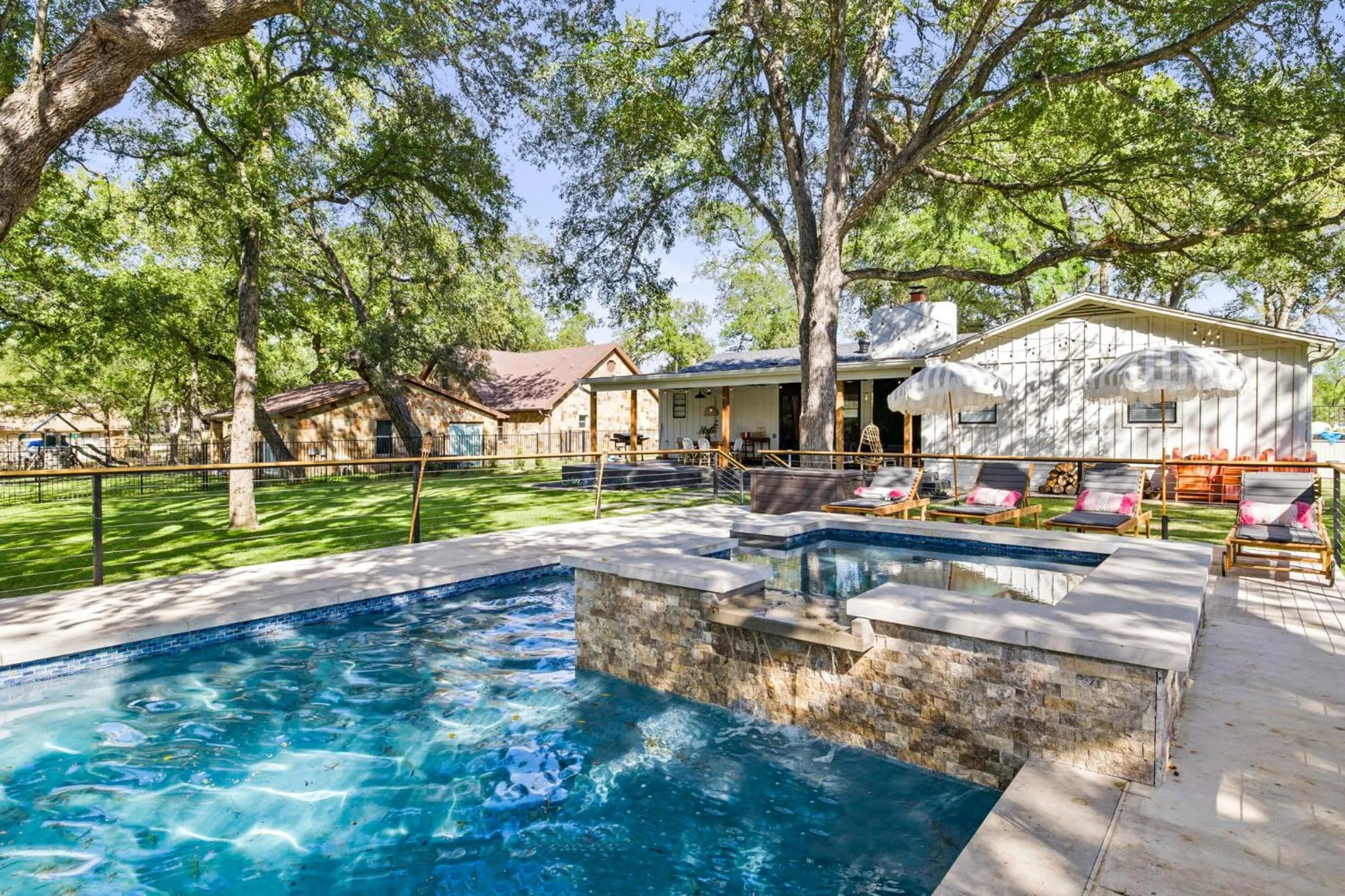 The Creek Villa Heated Pool & Spa and Boat Slip