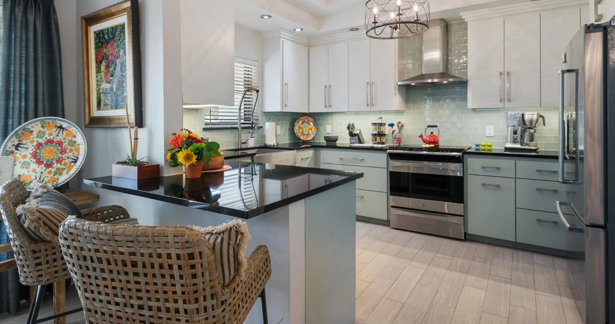 Stylish 3BR House with Swimming Pool and Walking to HSB Resort