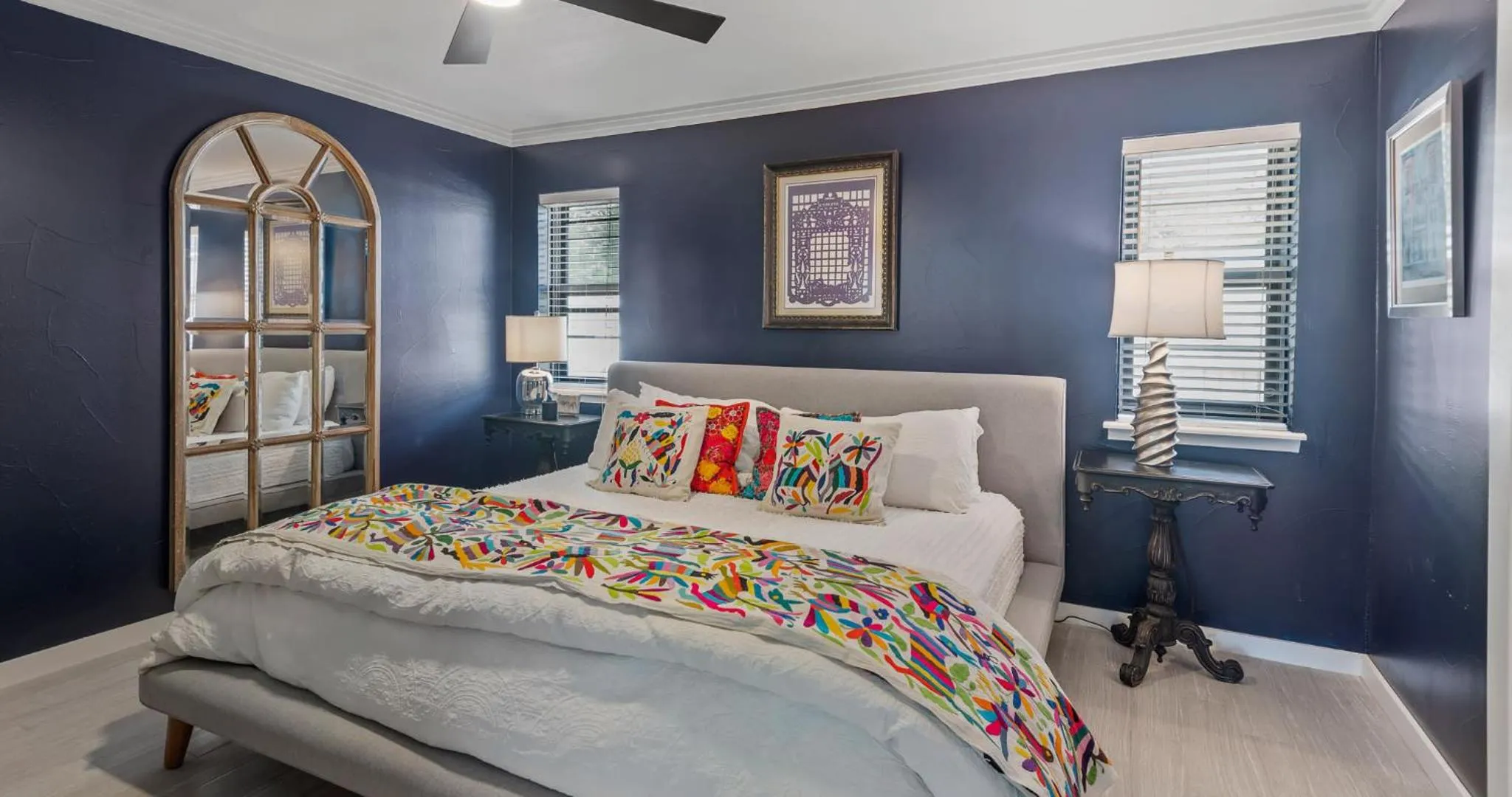 Bed in Stylish 3BR House with Swimming Pool and Walking to HSB Resort