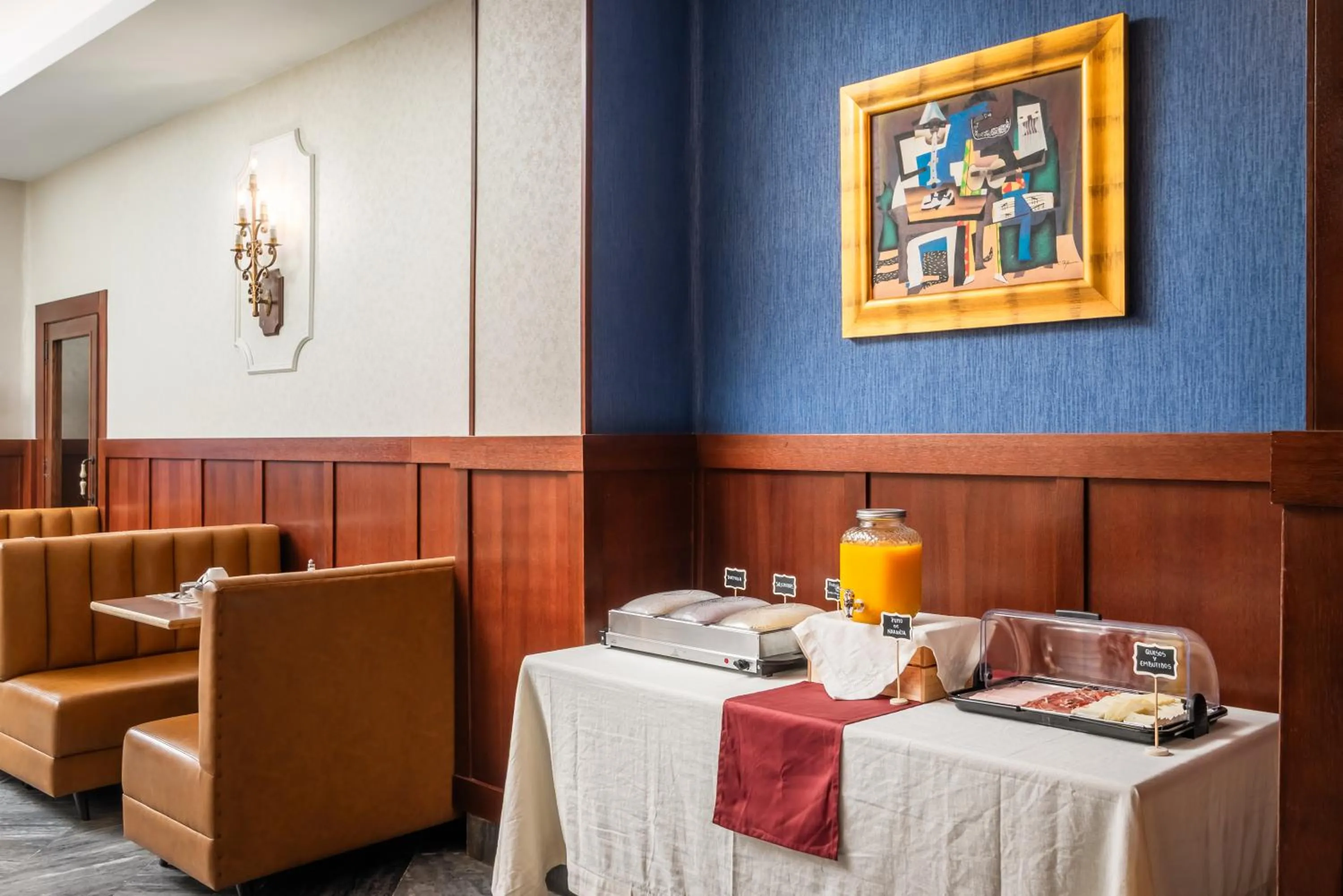 Breakfast in BYPILLOW California