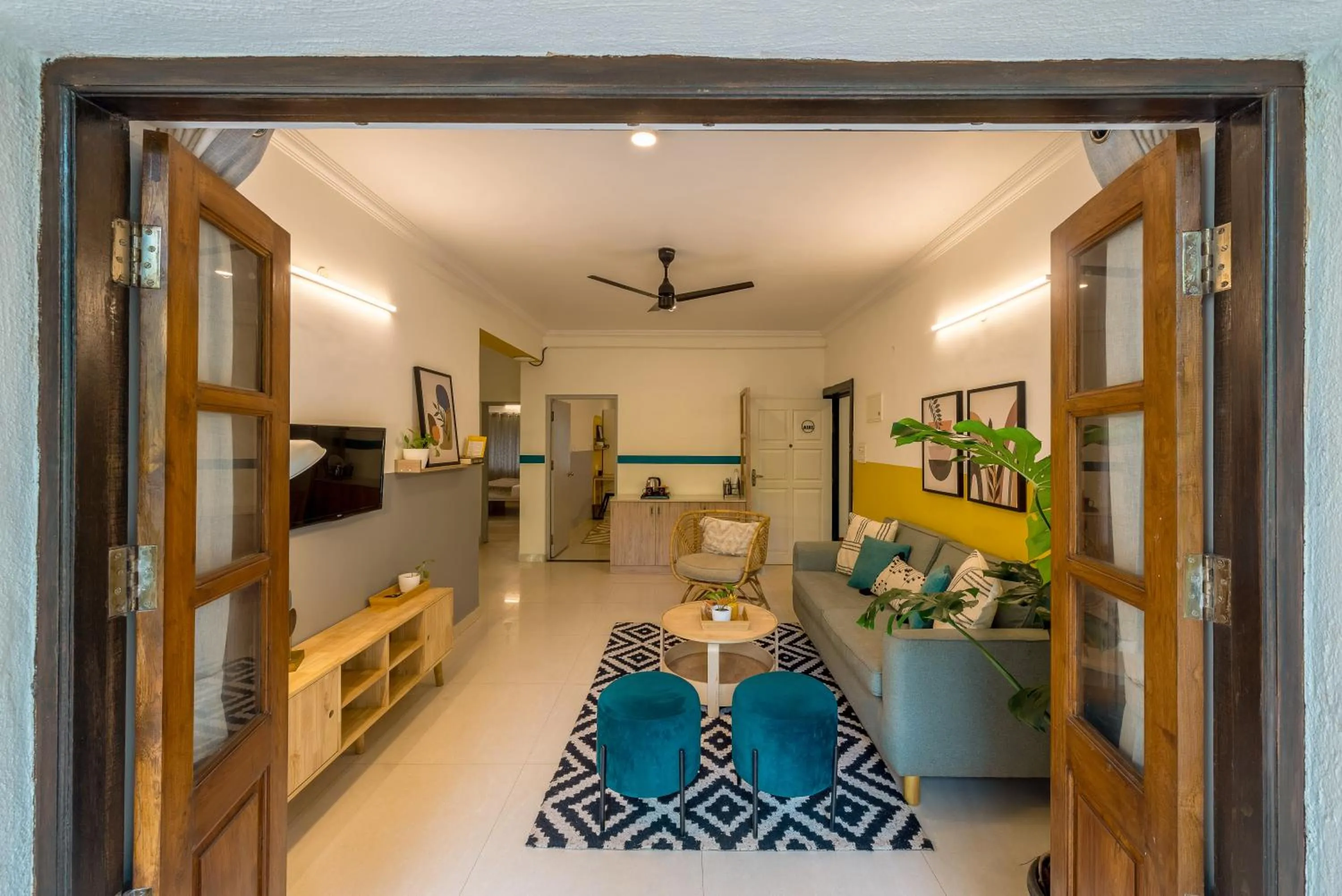 Living room in Olive Hotel Calangute Niwasa by Embassy Group