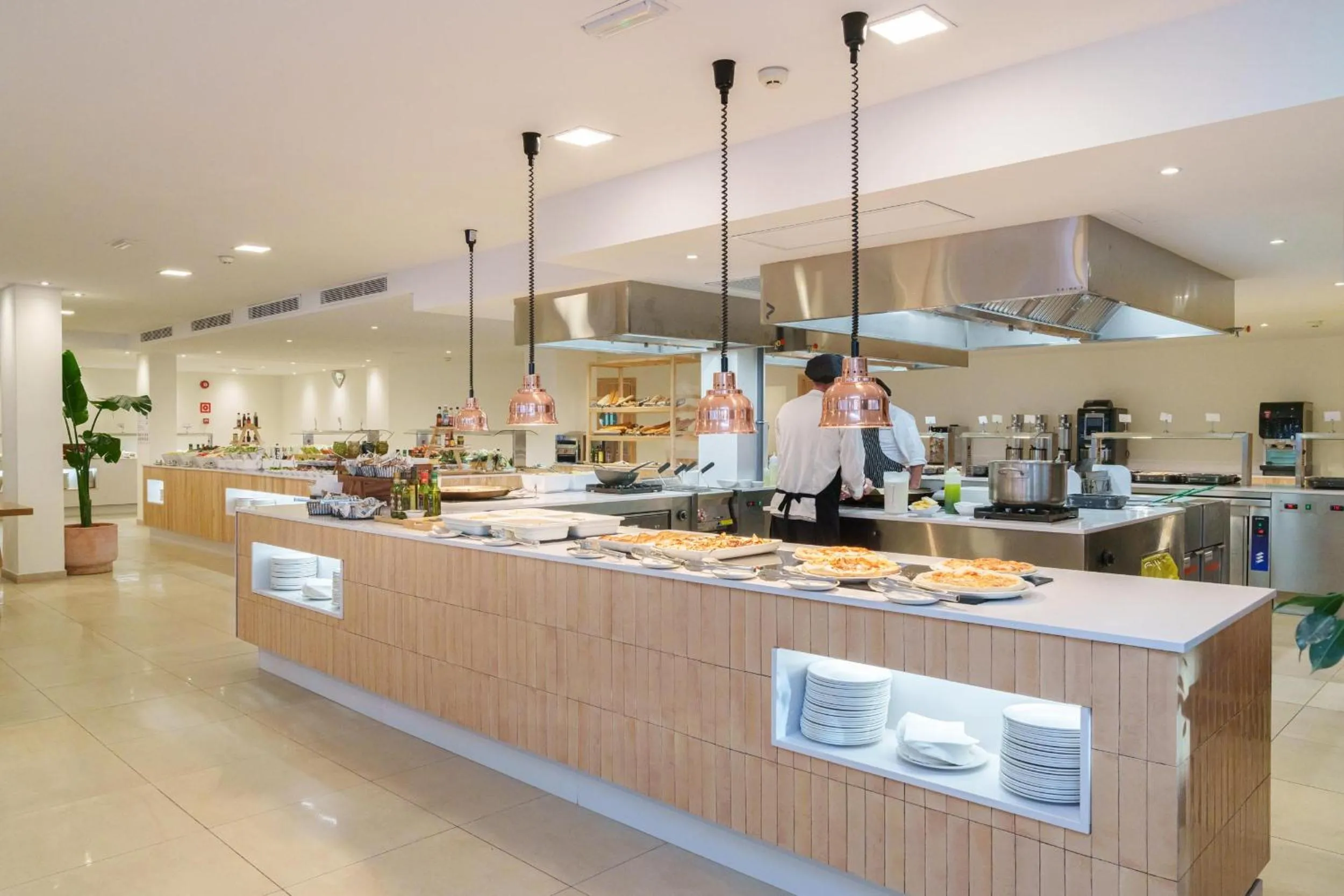 Restaurant/places to eat in Caprice Janeiro Hotel & Spa