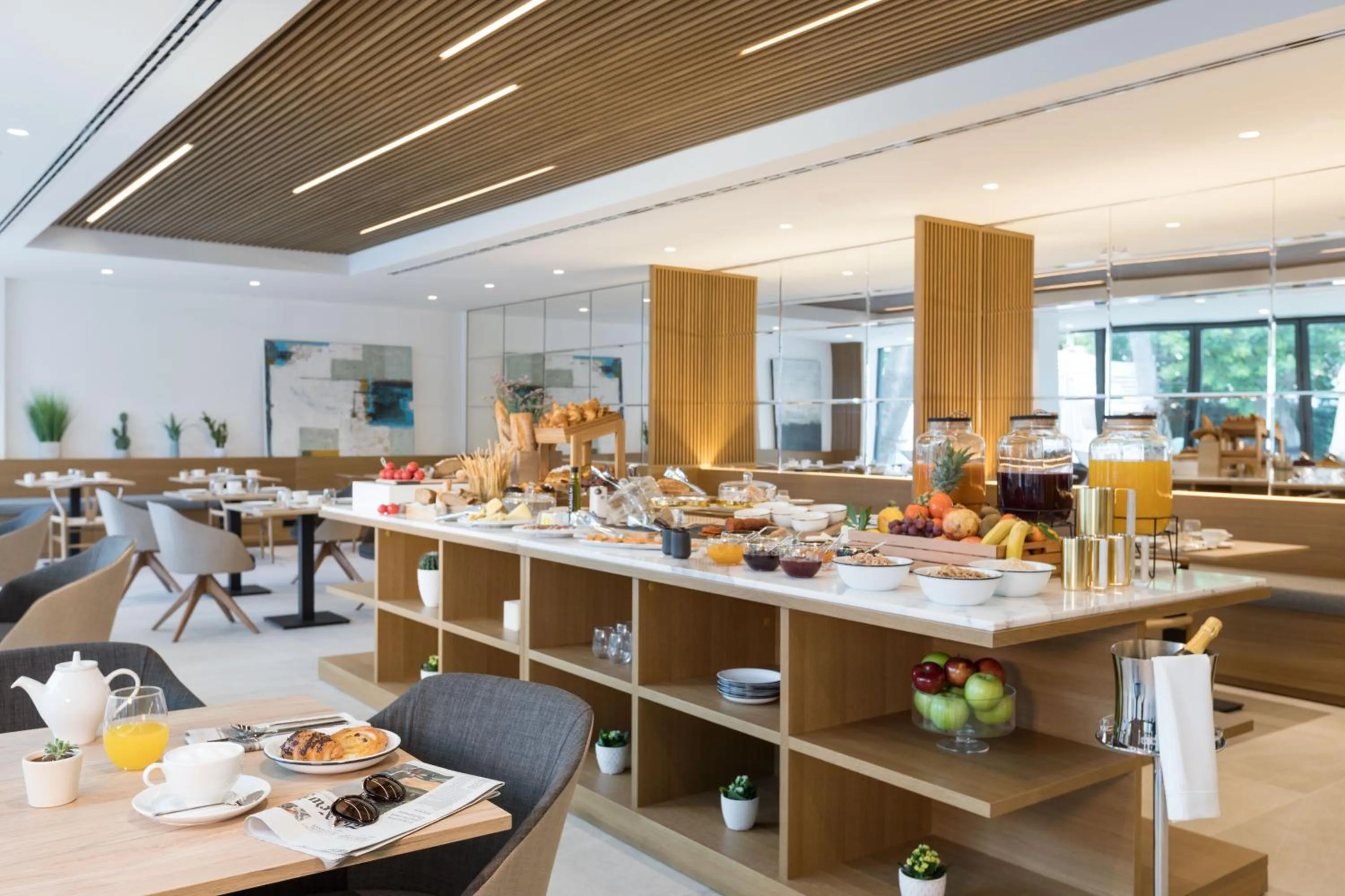 Restaurant/places to eat in Bordoy Alcudia Port Suites - Adults Only