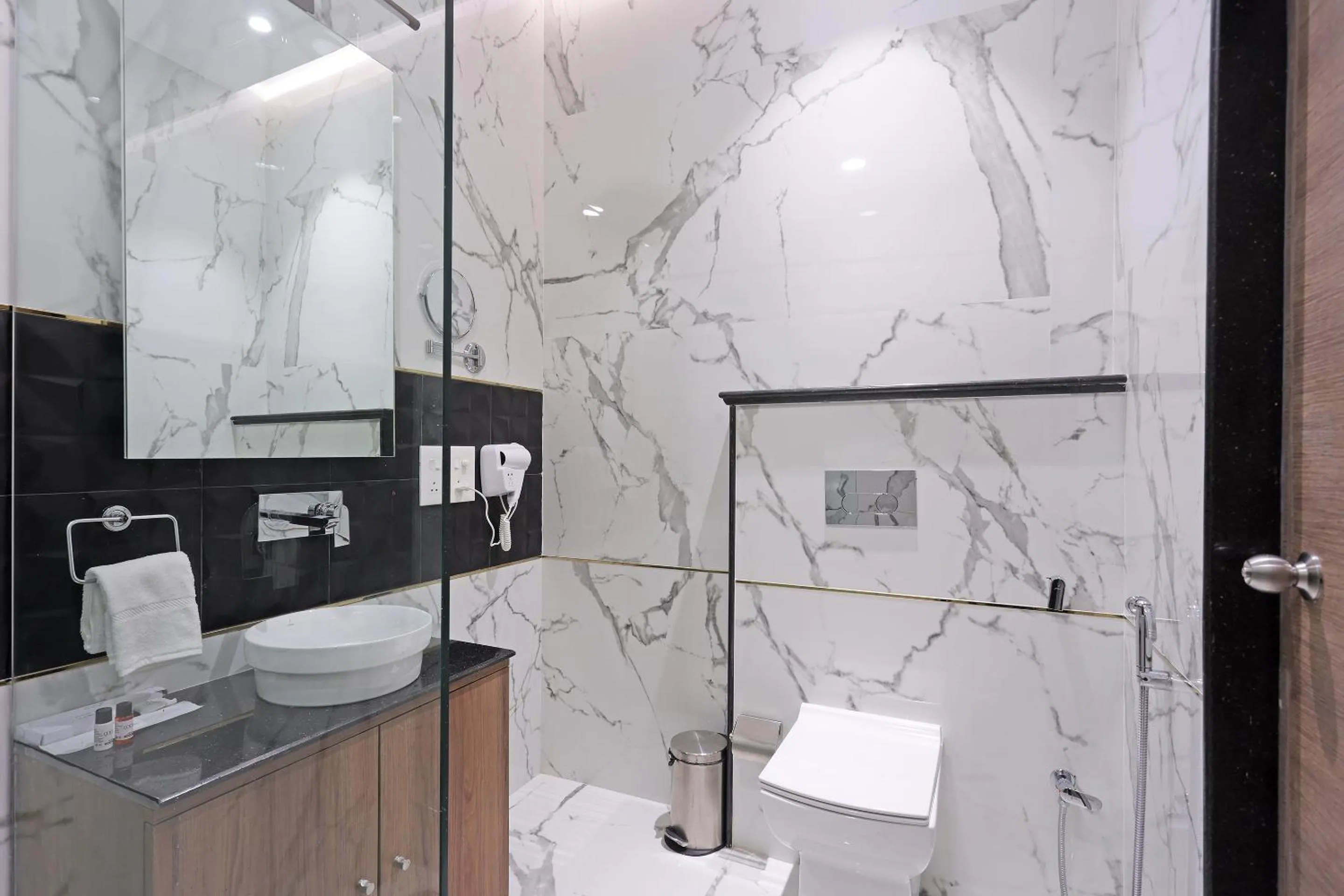 Shower in CoCasa Boutique Hotel