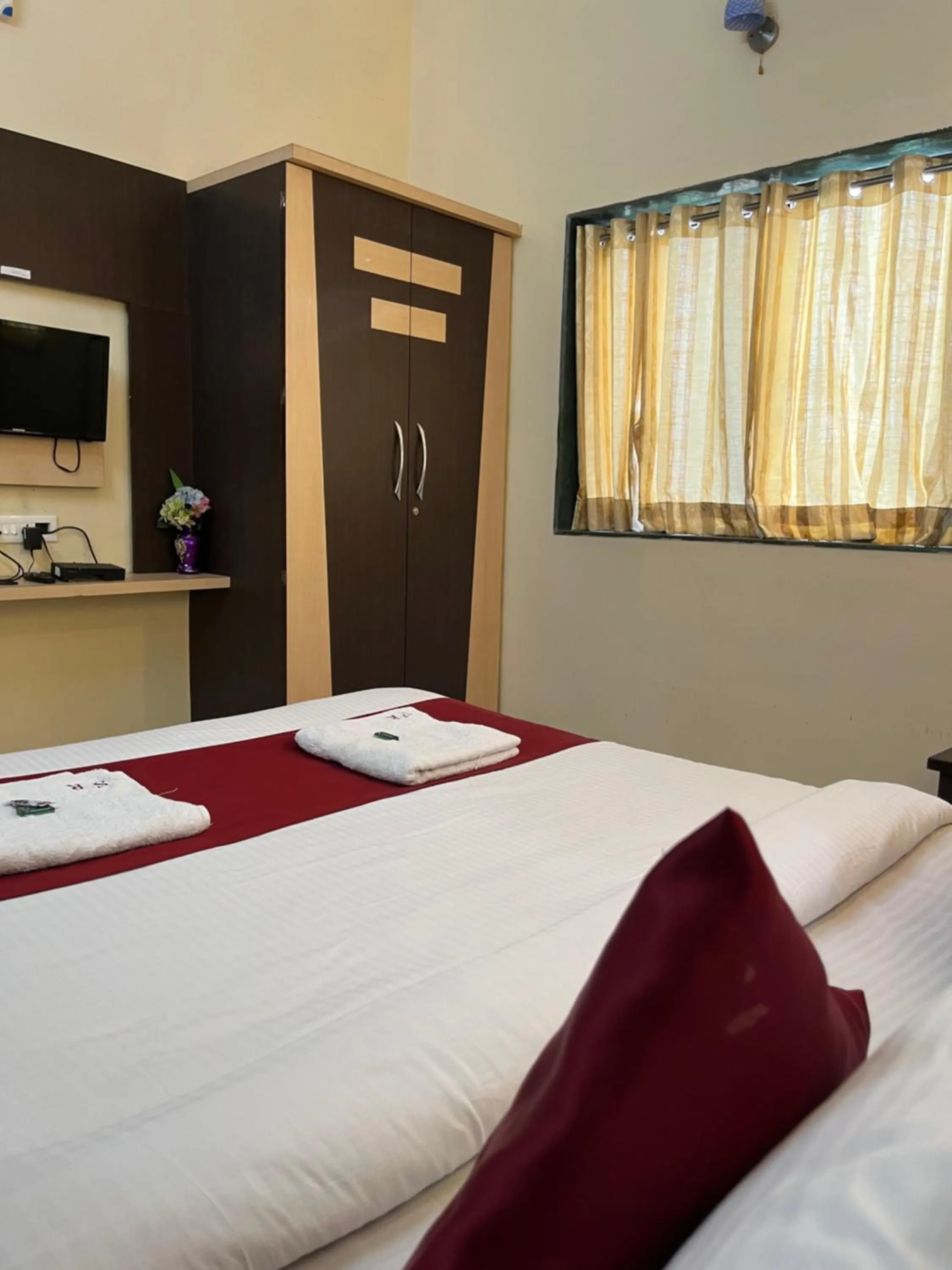 TV and multimedia, Bed in S2 Residency