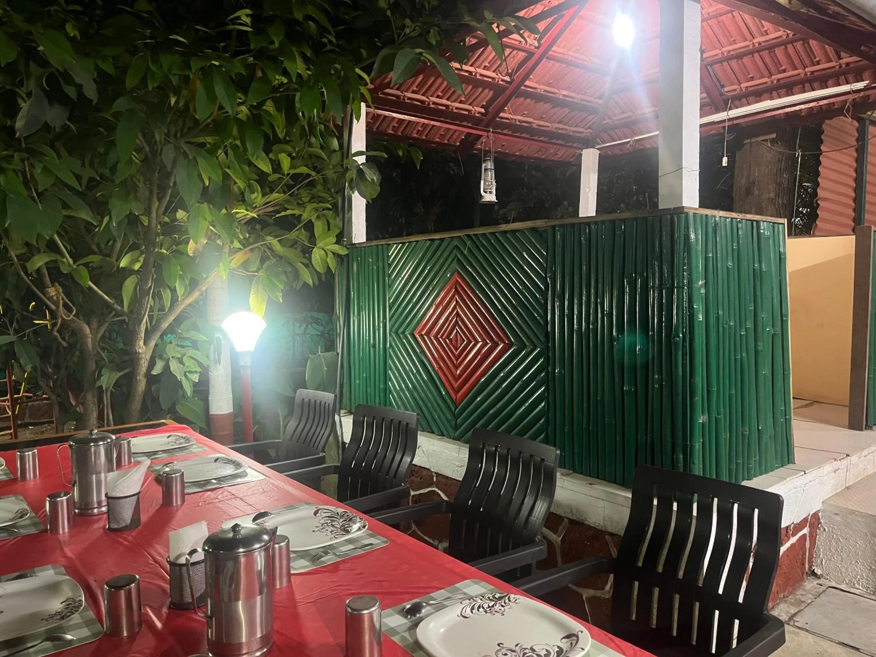 Restaurant/places to eat in S2 Residency