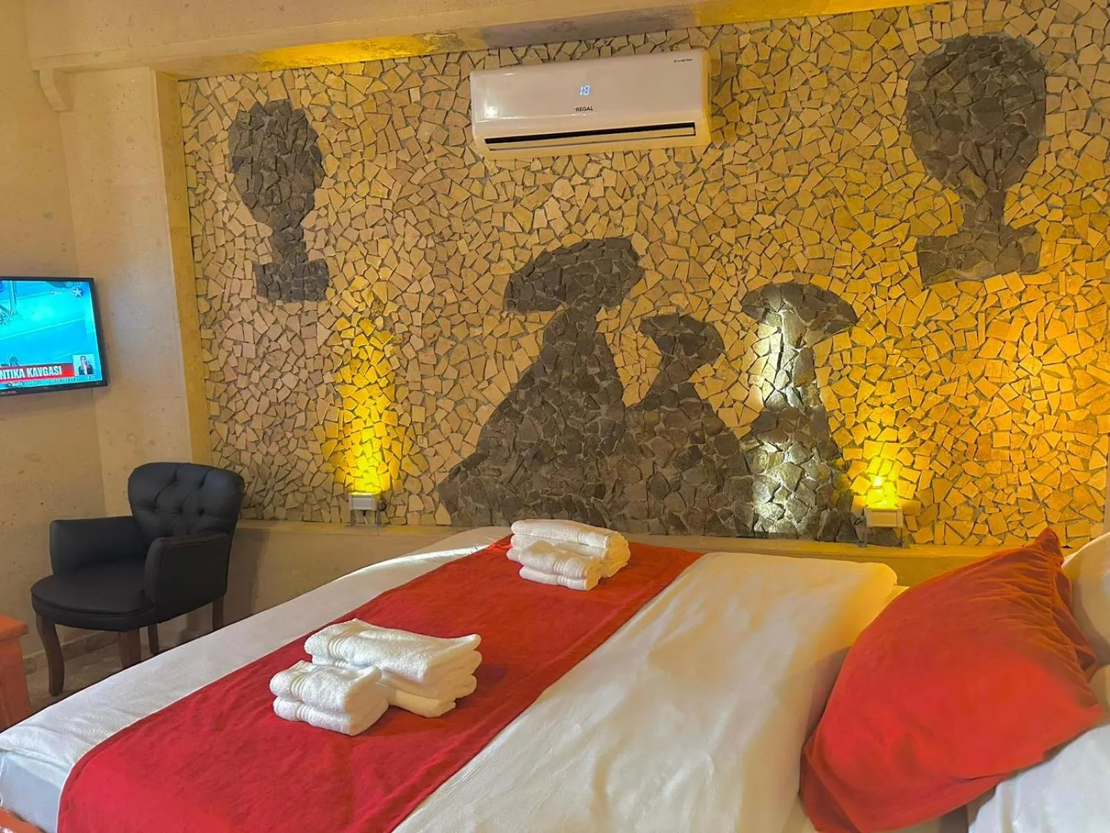 Bed in Gemosa Cappadocia Hotel