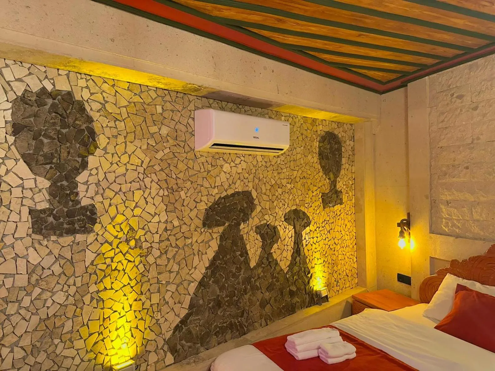 Bed in Gemosa Cappadocia Hotel