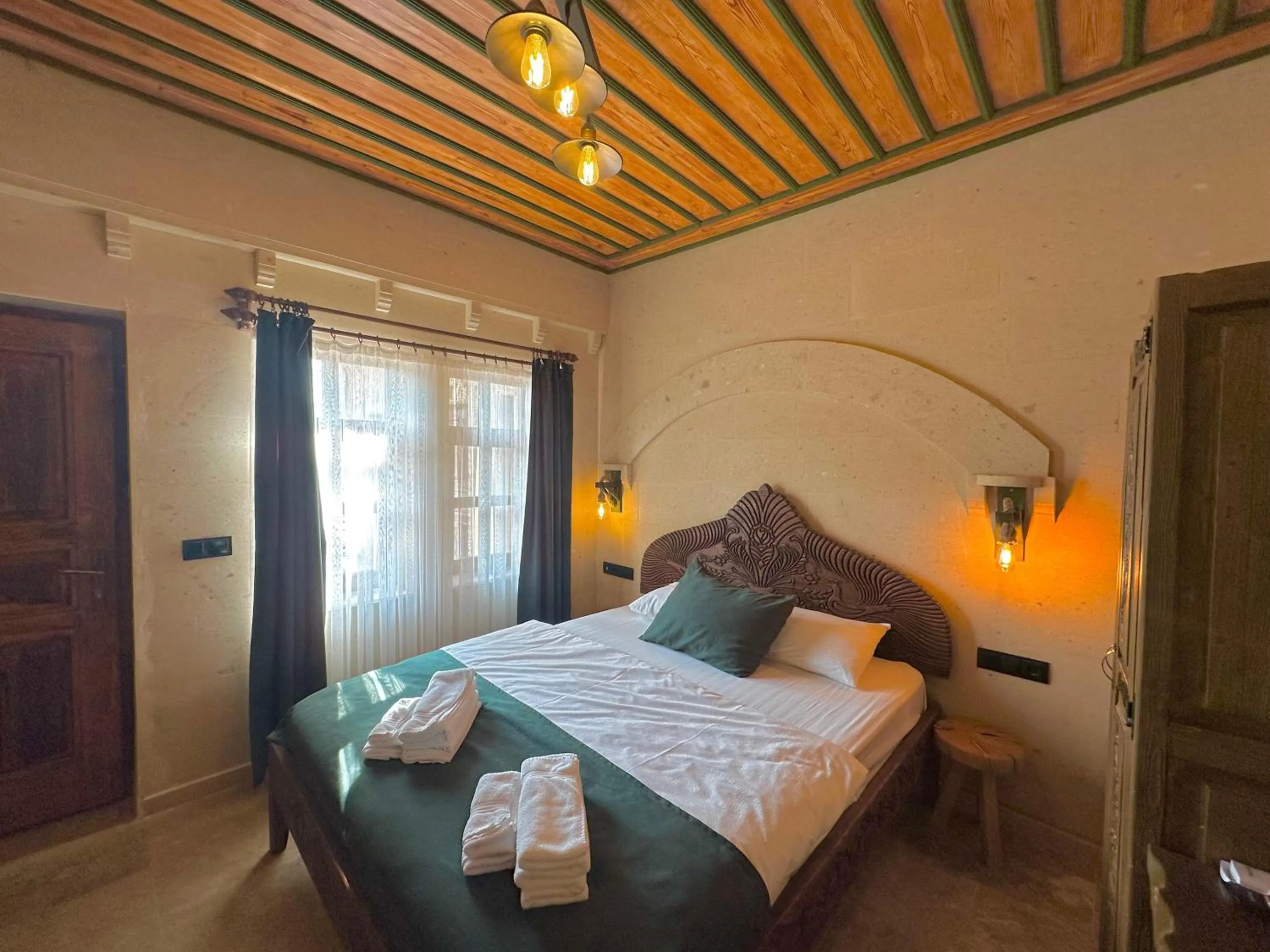 Bed in Gemosa Cappadocia Hotel