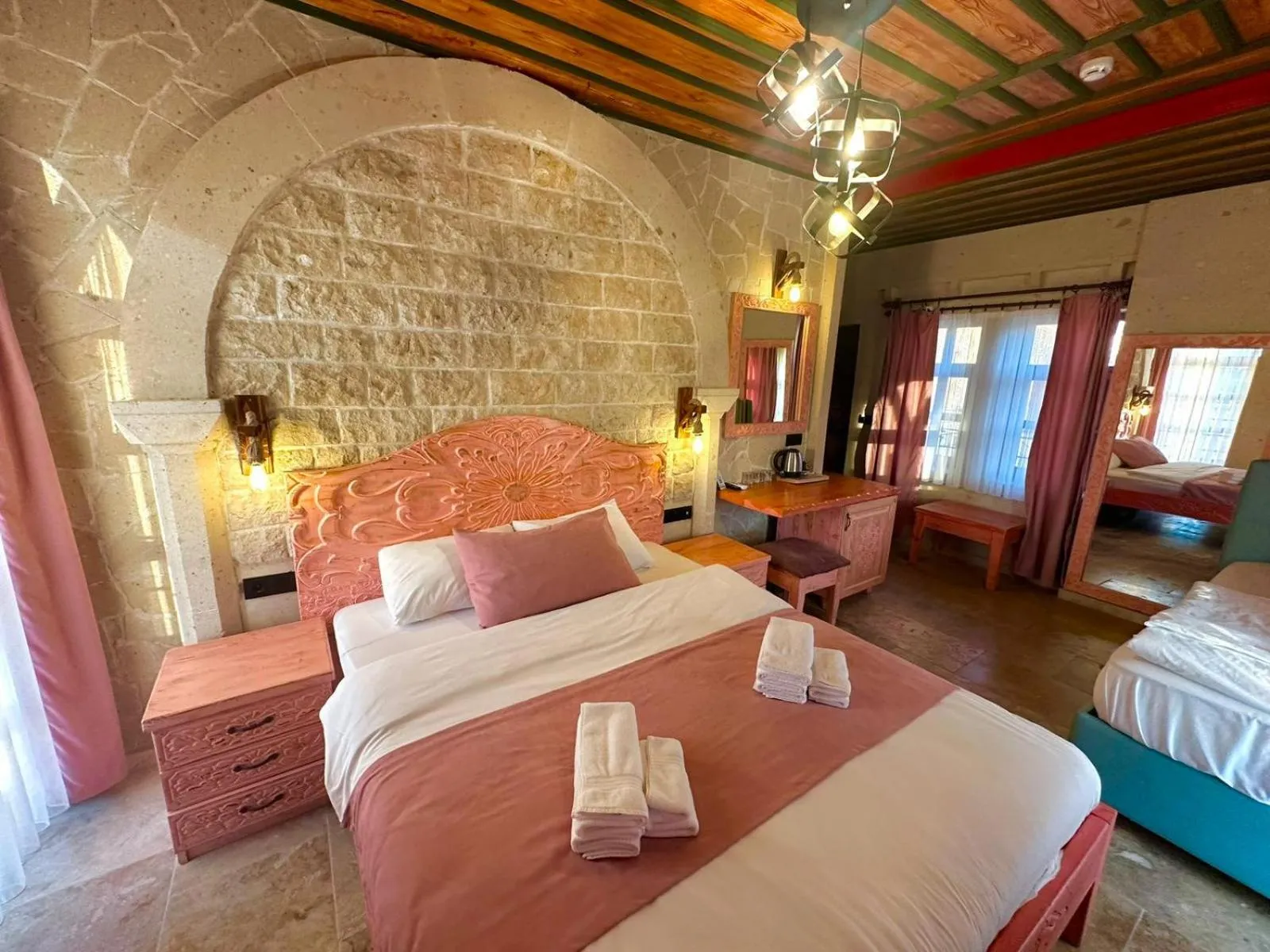 Bed in Gemosa Cappadocia Hotel