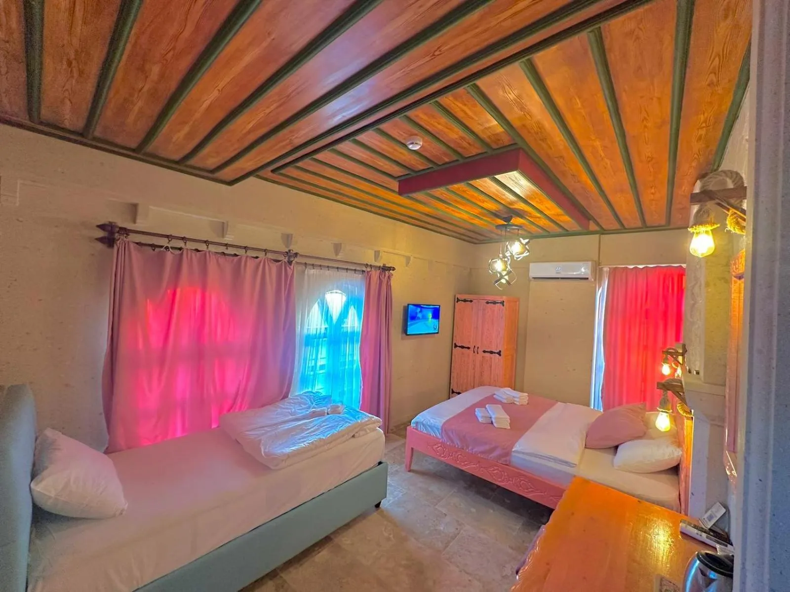 Bed in Gemosa Cappadocia Hotel