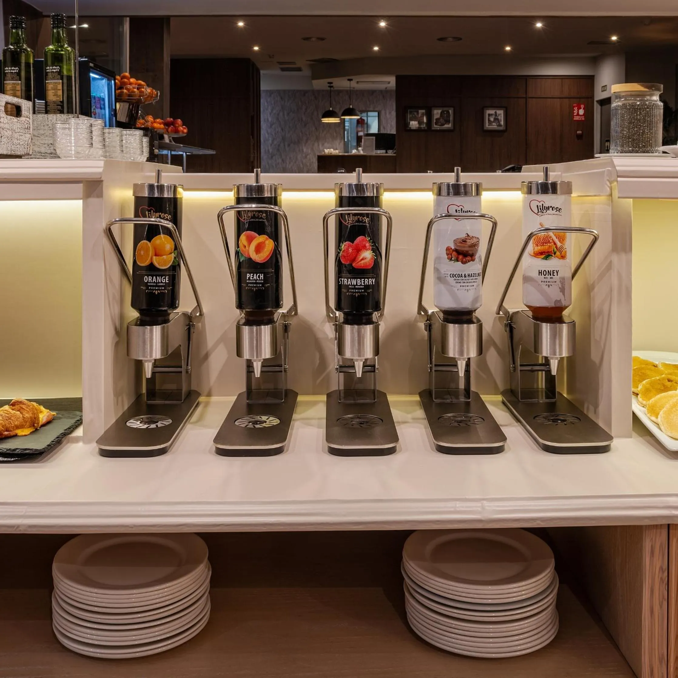 Buffet breakfast in Luze Castellana