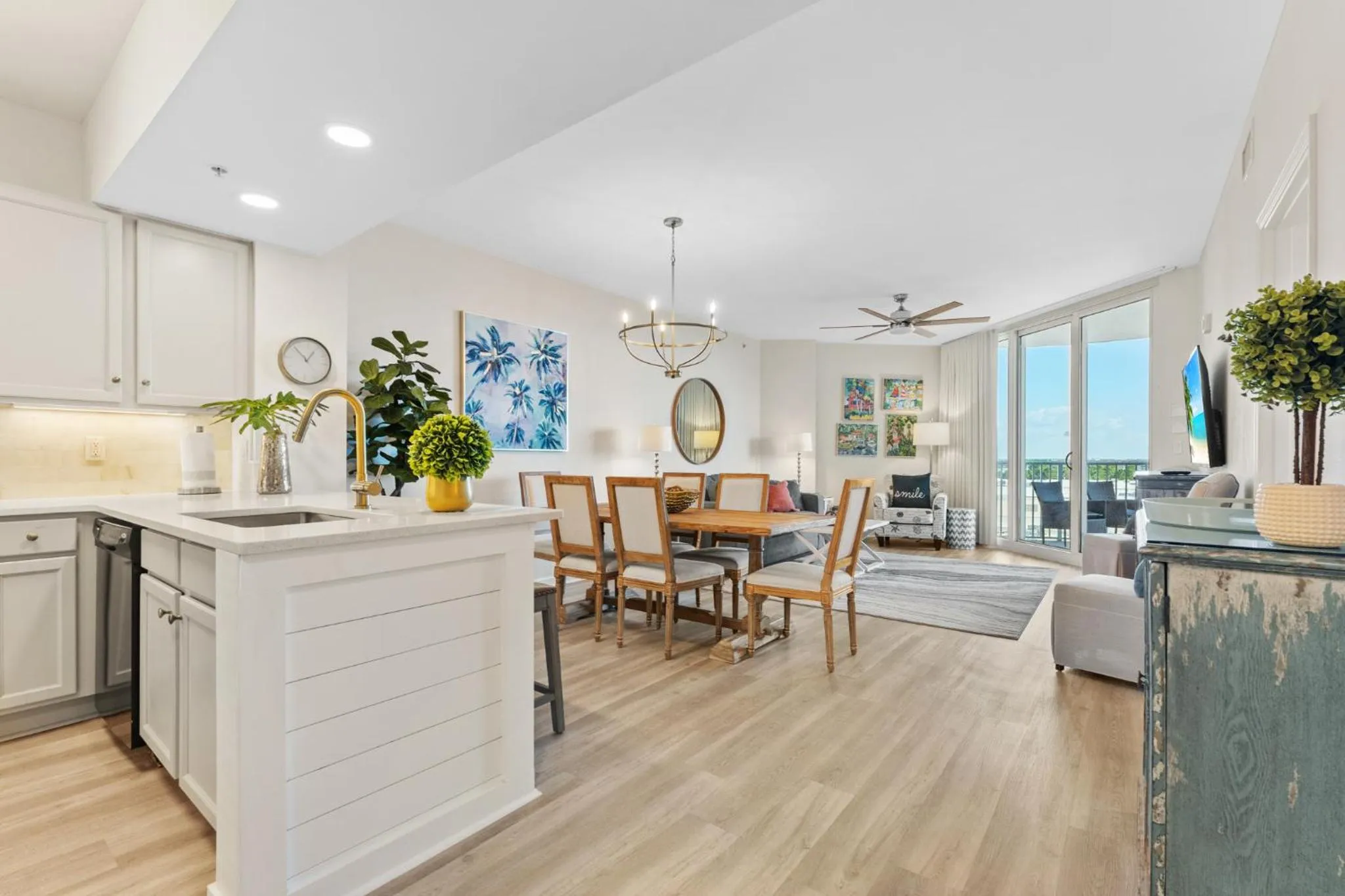 Dining area in 5 Star Resort 6th fl 2BR 2 BATH King Suite Shuttle Pools Family
