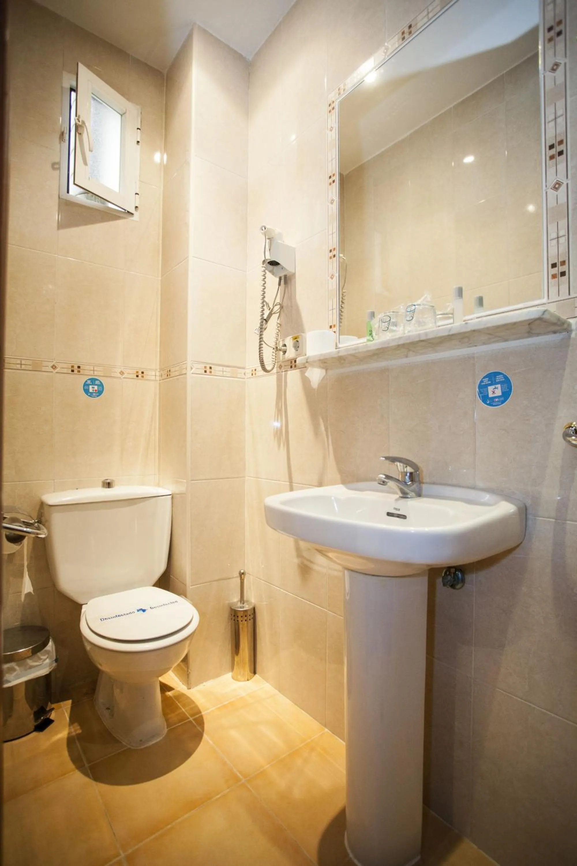 Bathroom in Pensión Carrera