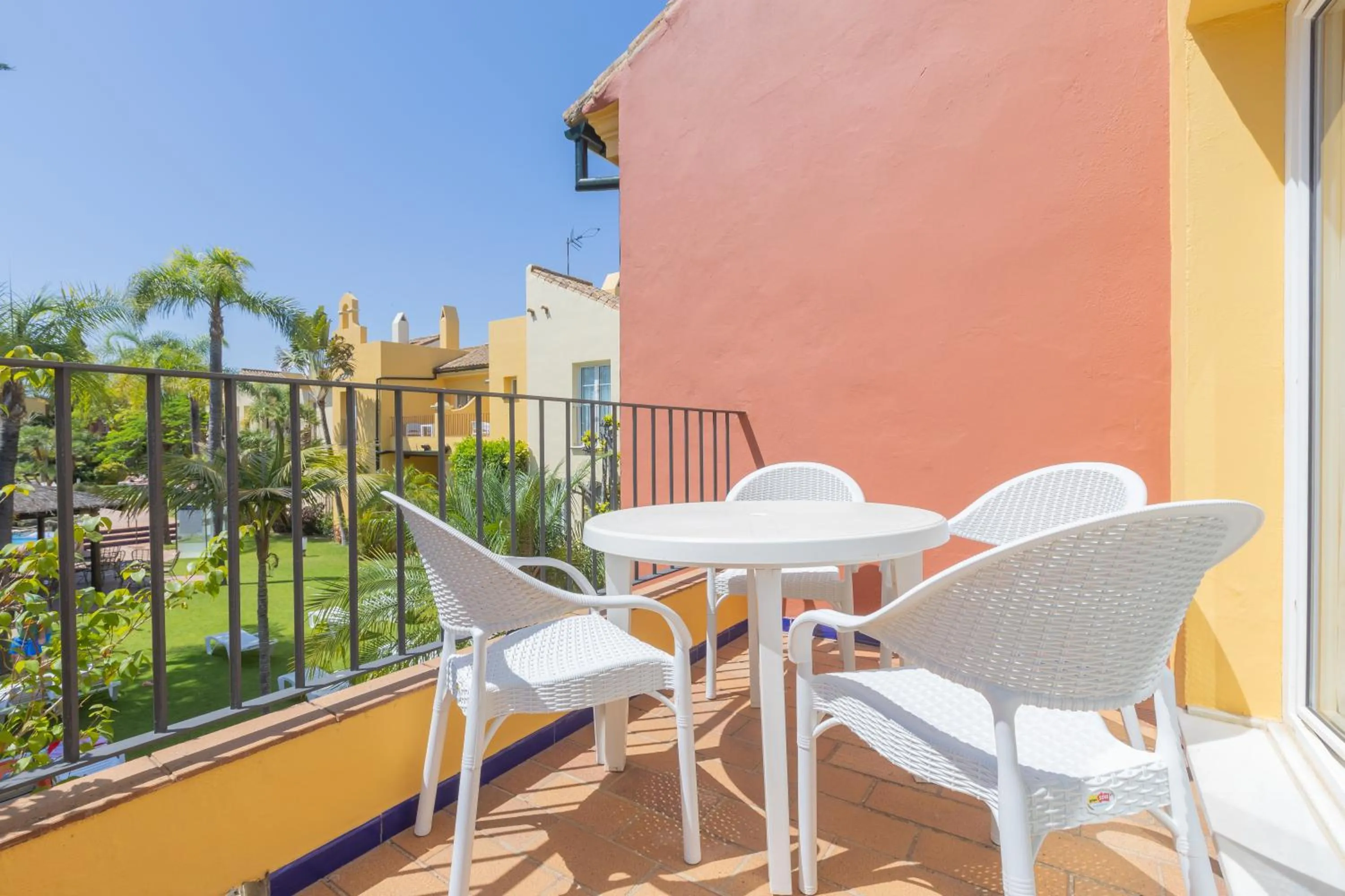 Balcony/Terrace in Apartamentos Soho Boutique Vistahermosa