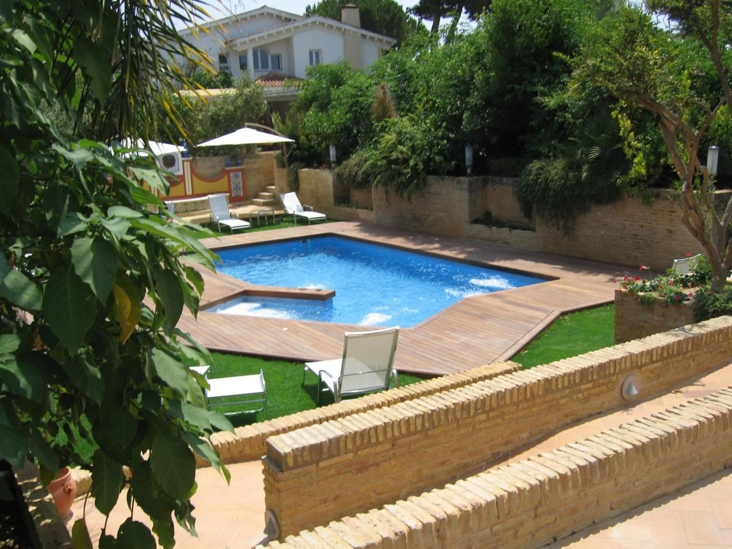 Swimming pool in Hotel Soho Boutique Vistahermosa
