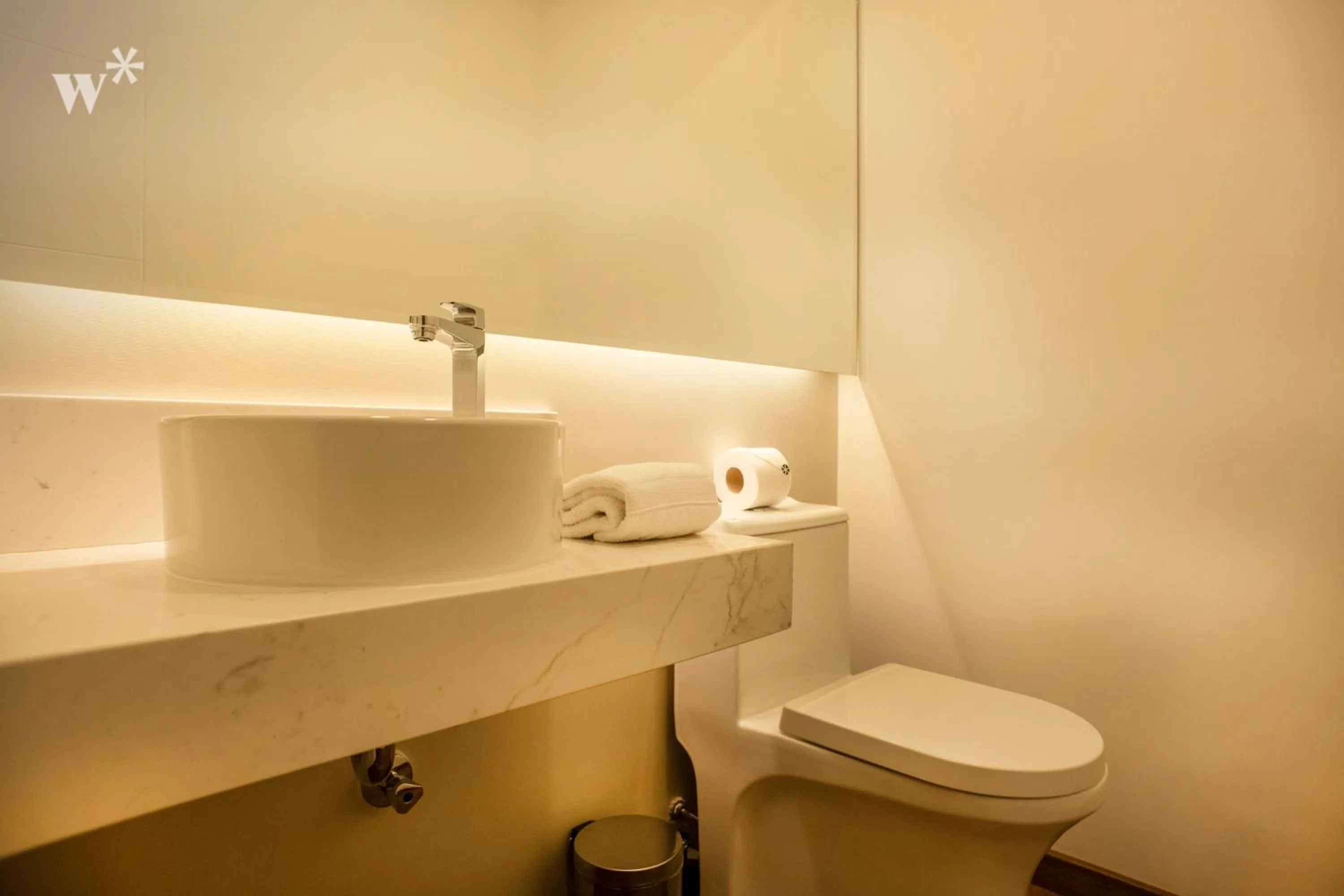 Alcanfores 1262 by Wynwood House