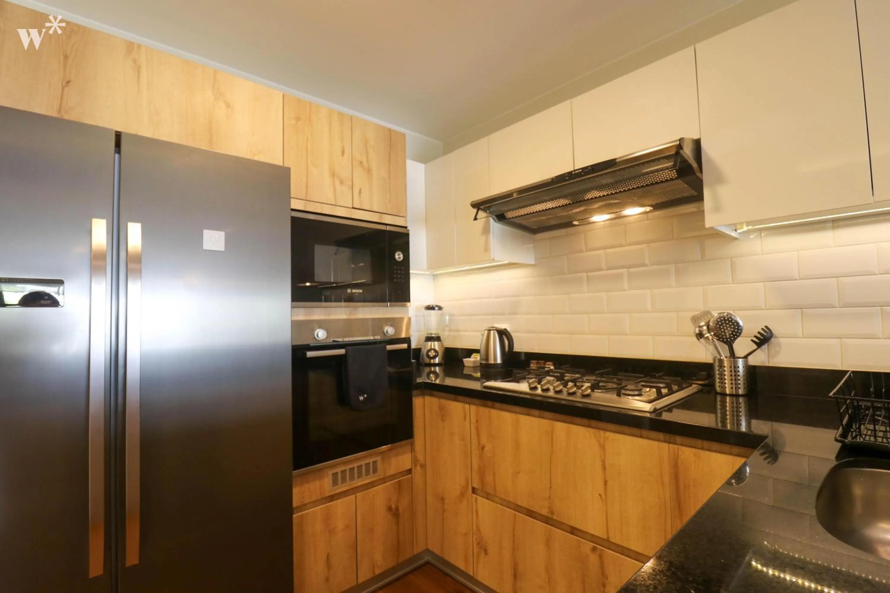 Alcanfores 1262 by Wynwood House