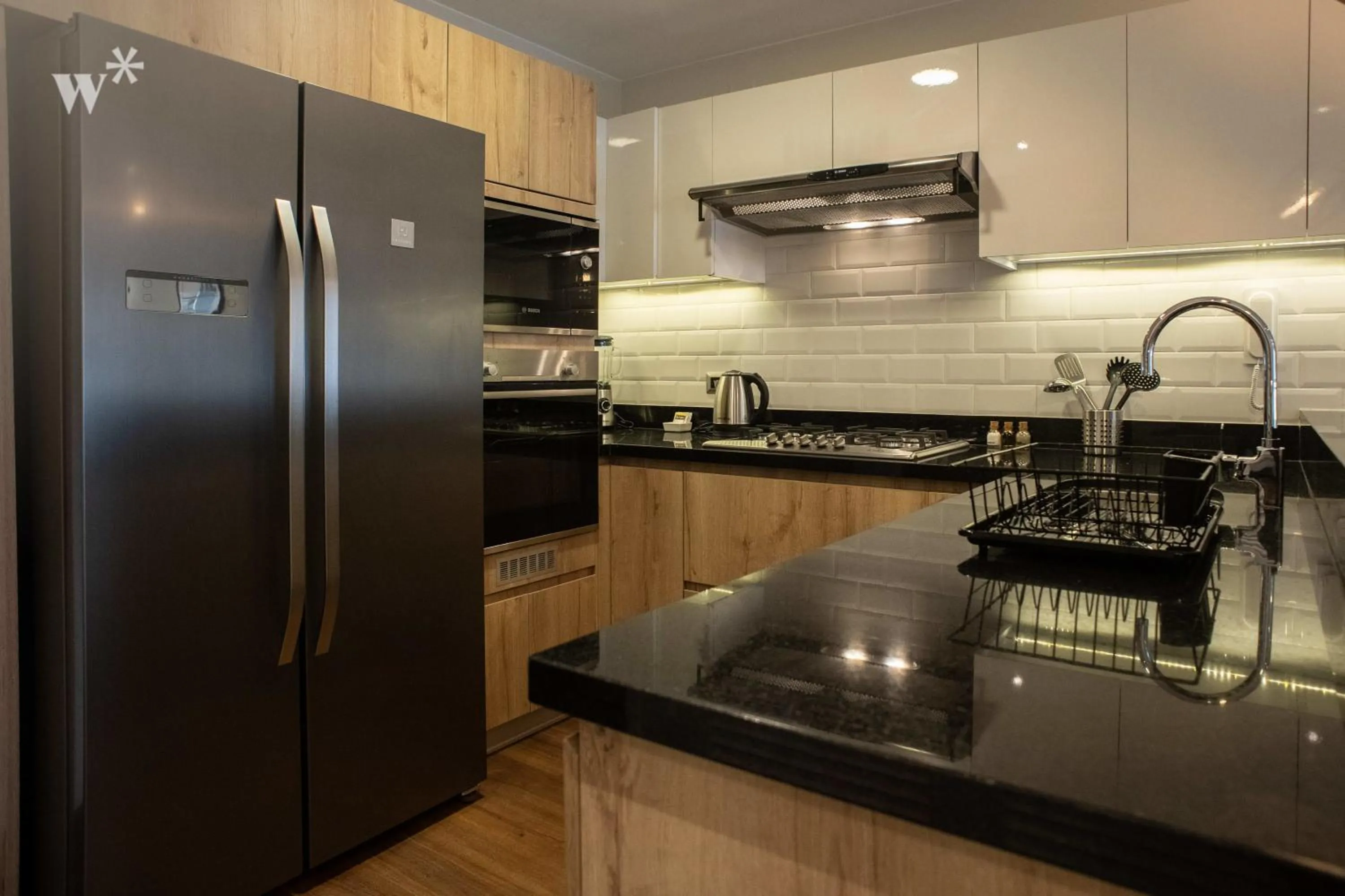 Alcanfores 1262 by Wynwood House