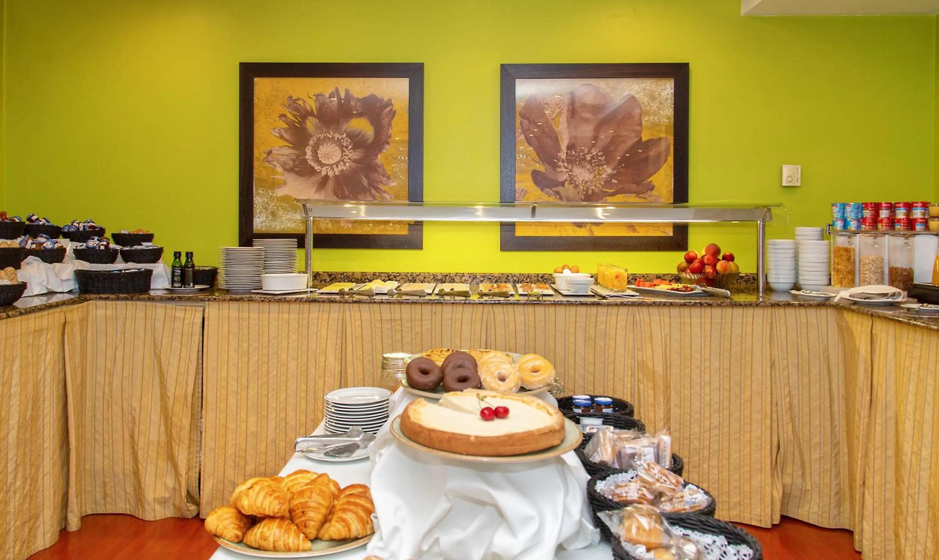 Buffet breakfast in Hotel Soho Boutique Jerez