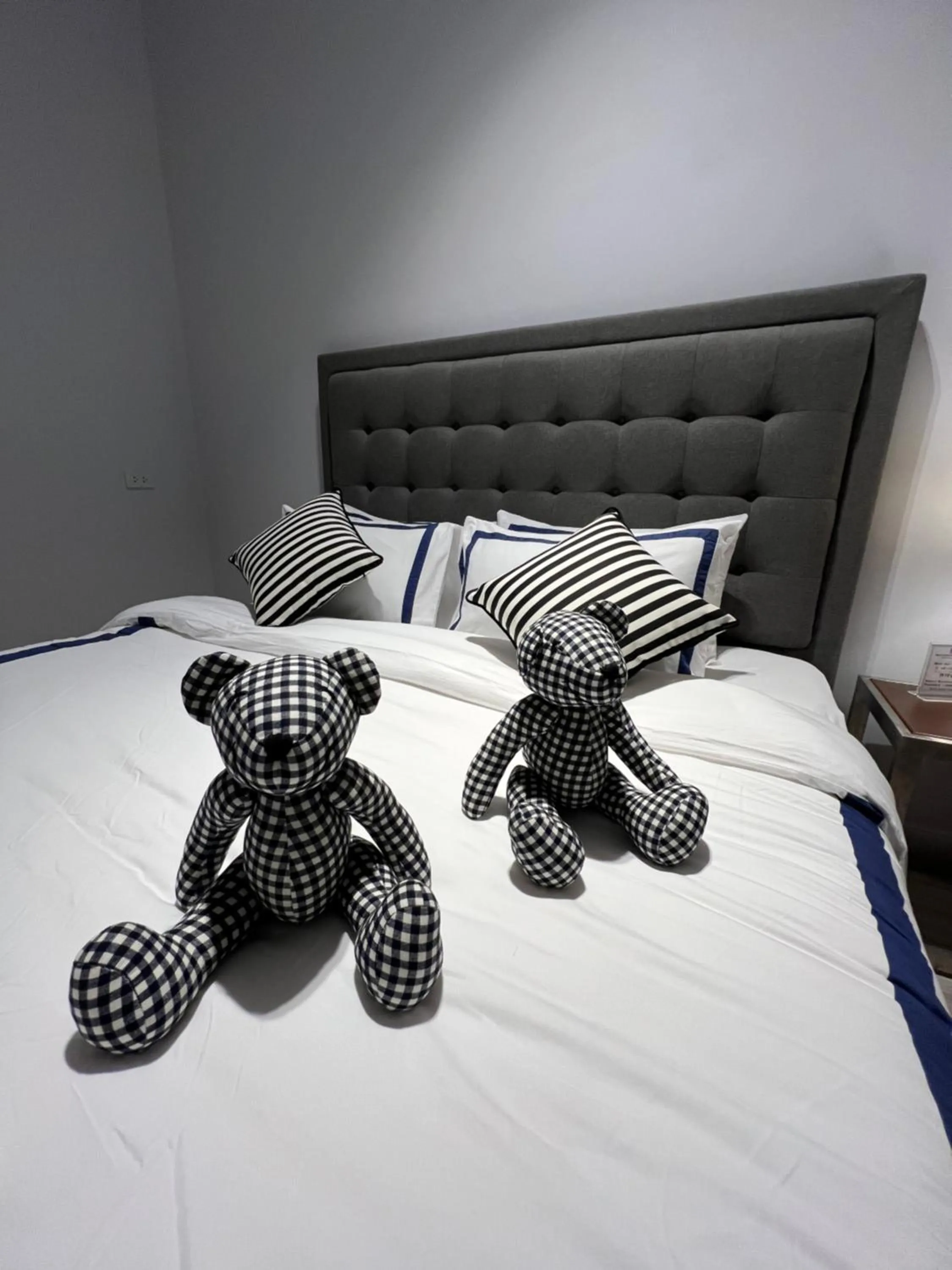 Bed in Macchiato Resort Savannakhet Opposite Thai Embassy