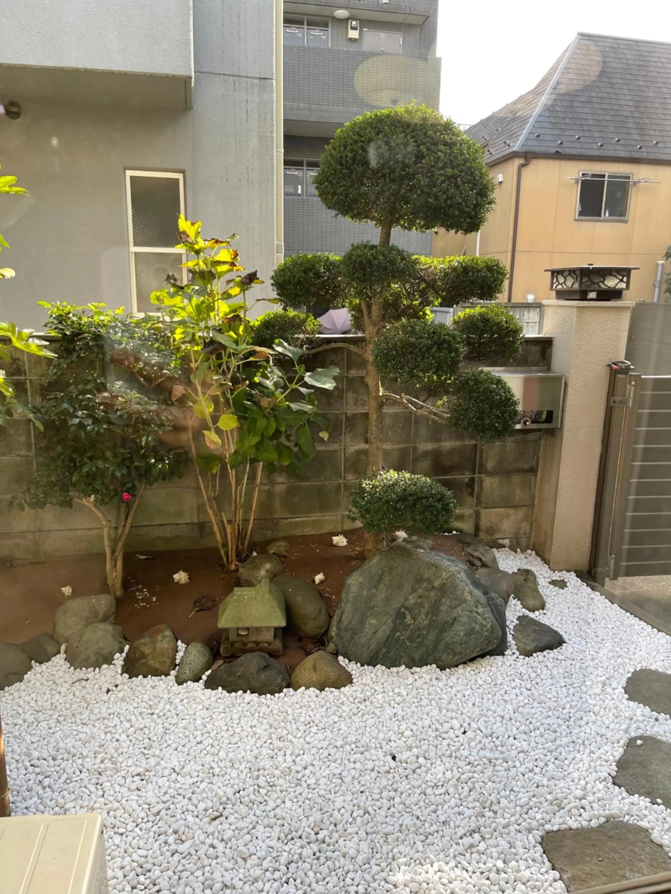 season guest house in nishi shinjuku 100 square meters, 4 bedrooms, 2 living rooms