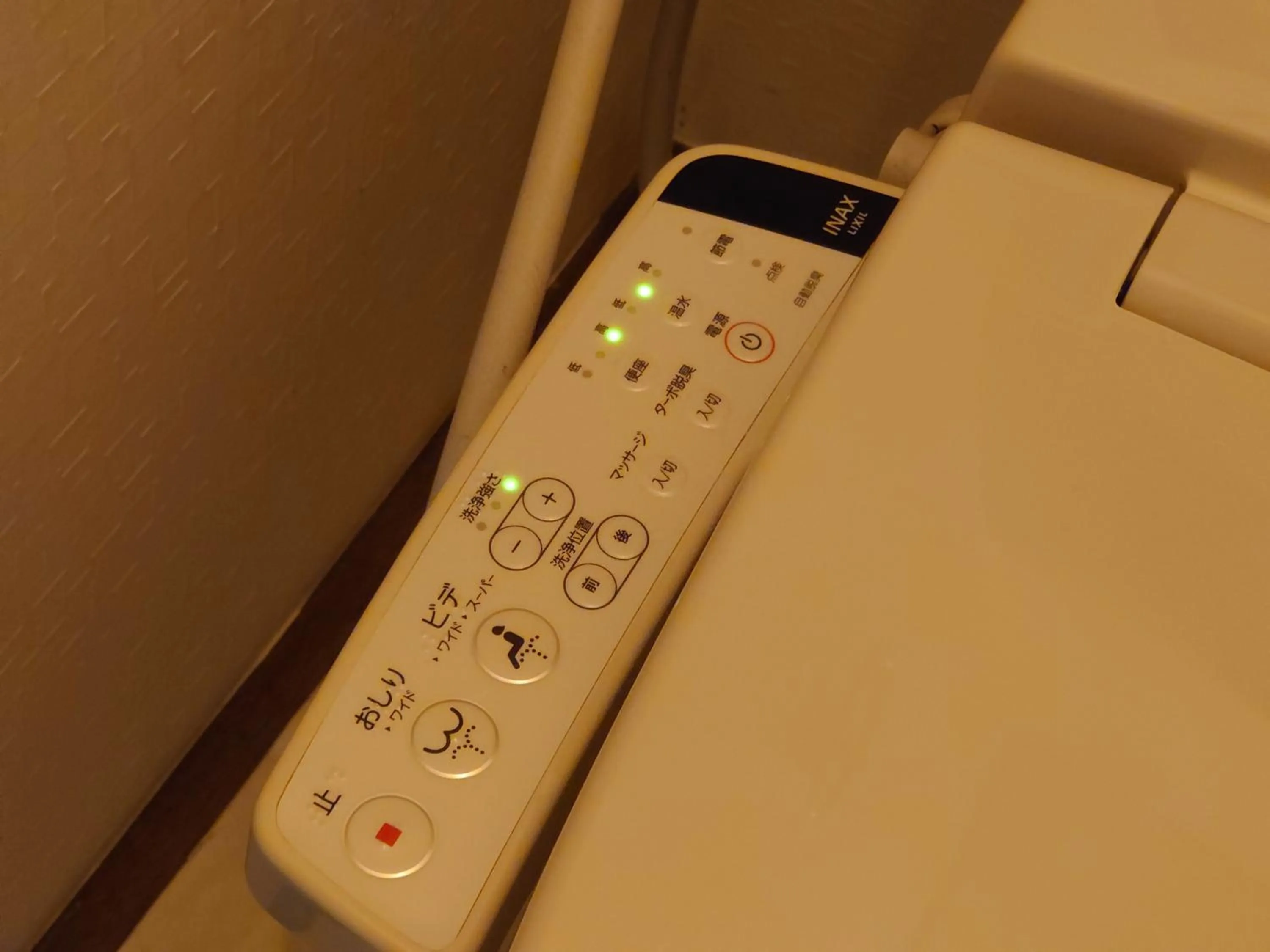 season guest house in nishi shinjuku 100 square meters, 4 bedrooms, 2 living rooms