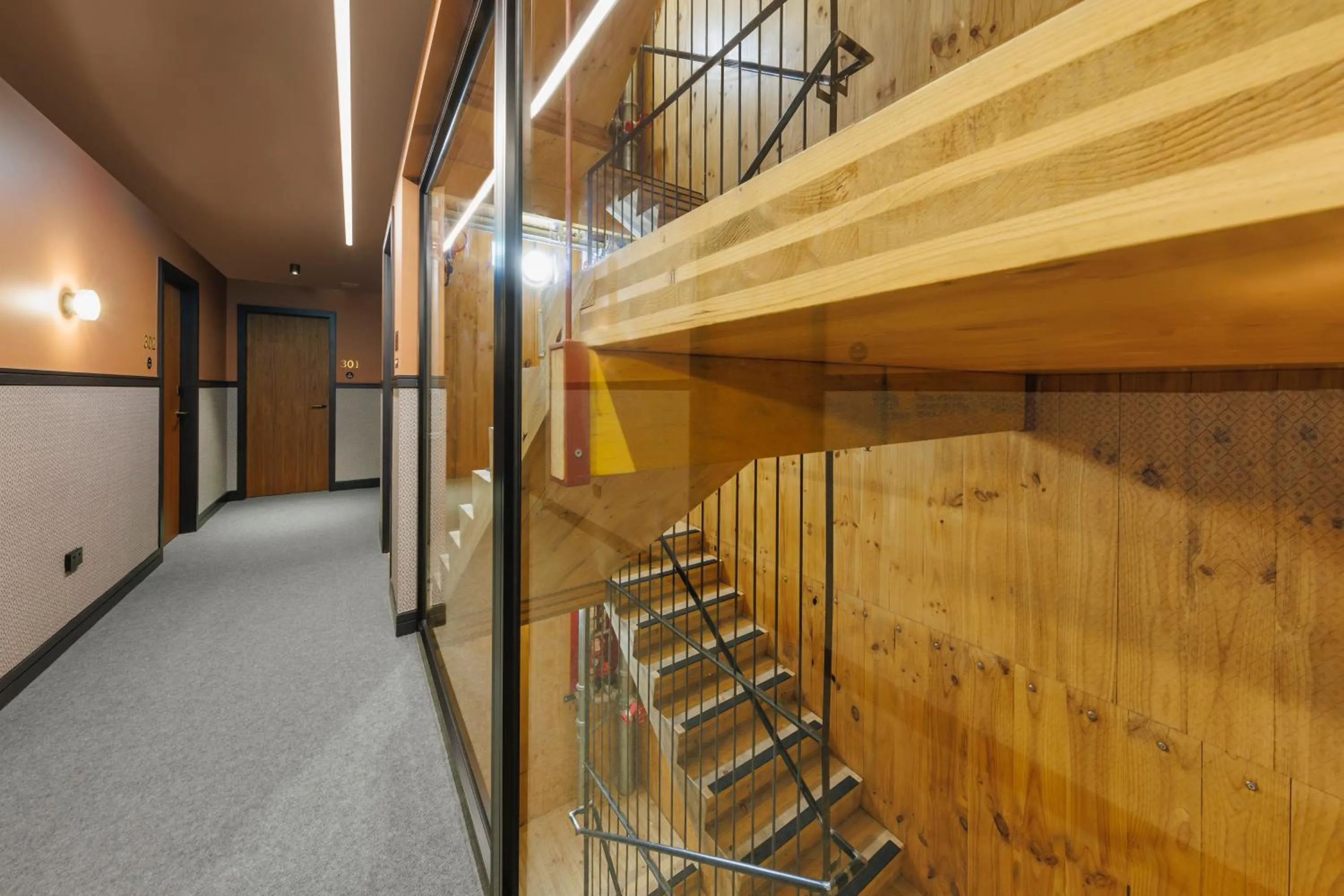 Decorative detail in 202 Elizabeth