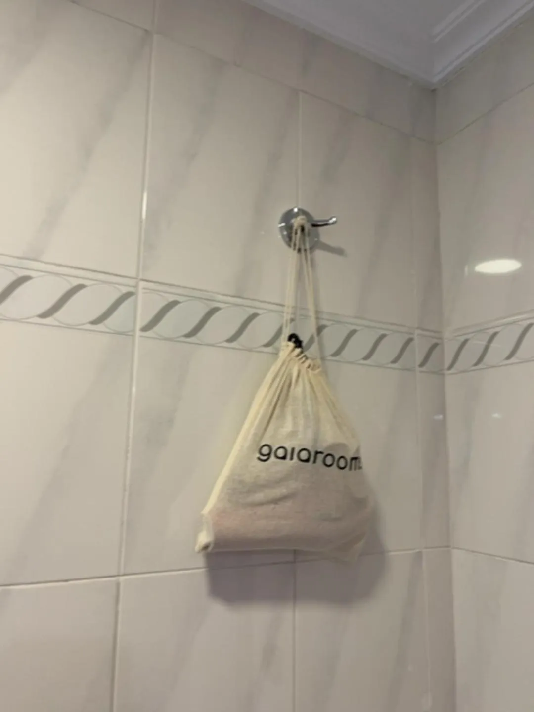 Bathroom in Hotel Mercado by gaiarooms