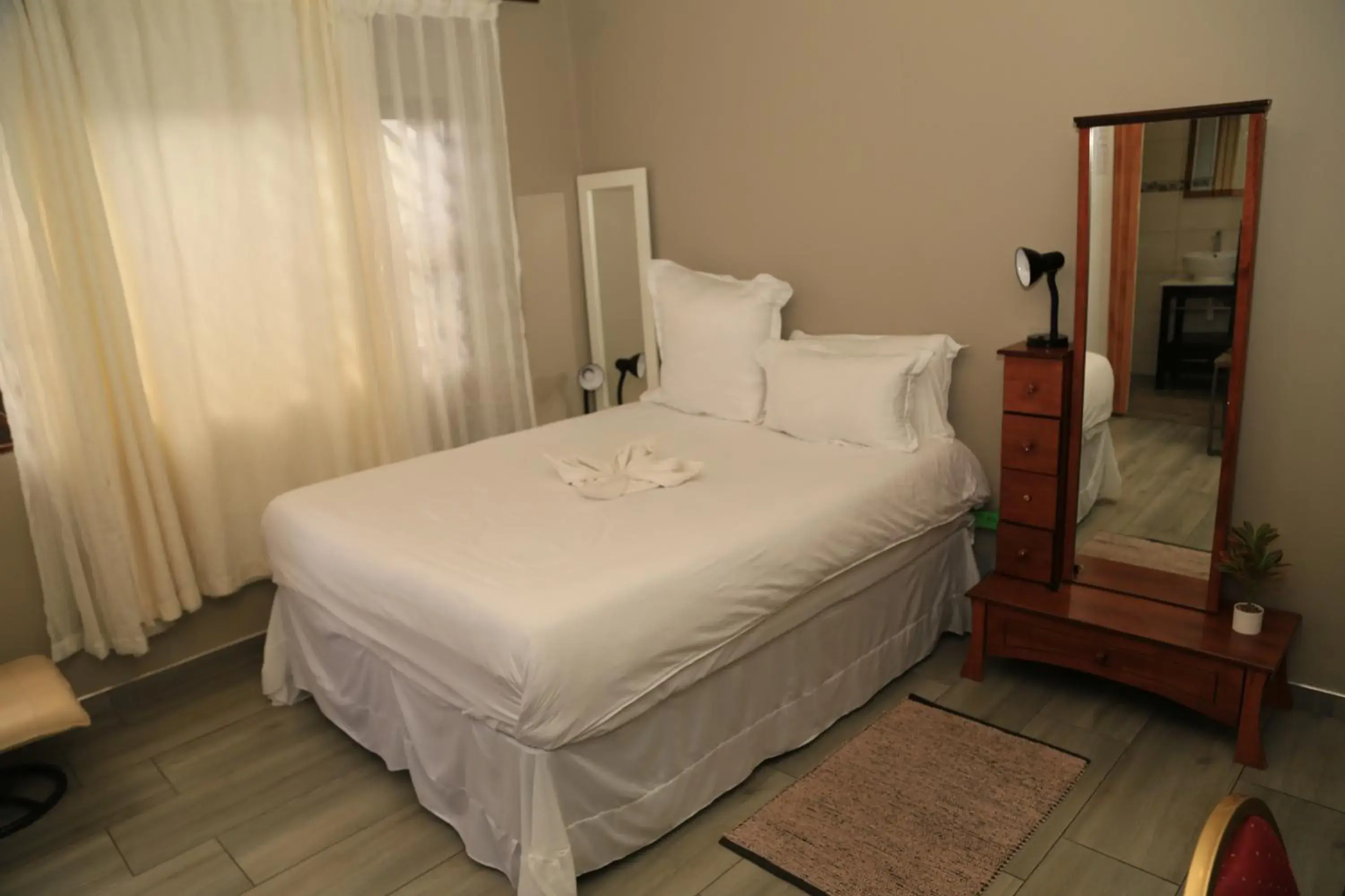 Double Room with Private Bathroom in Coco Palm Bed & Breakfast Double Room with Private Bathroom in Coco Palm Bed & Breakfast