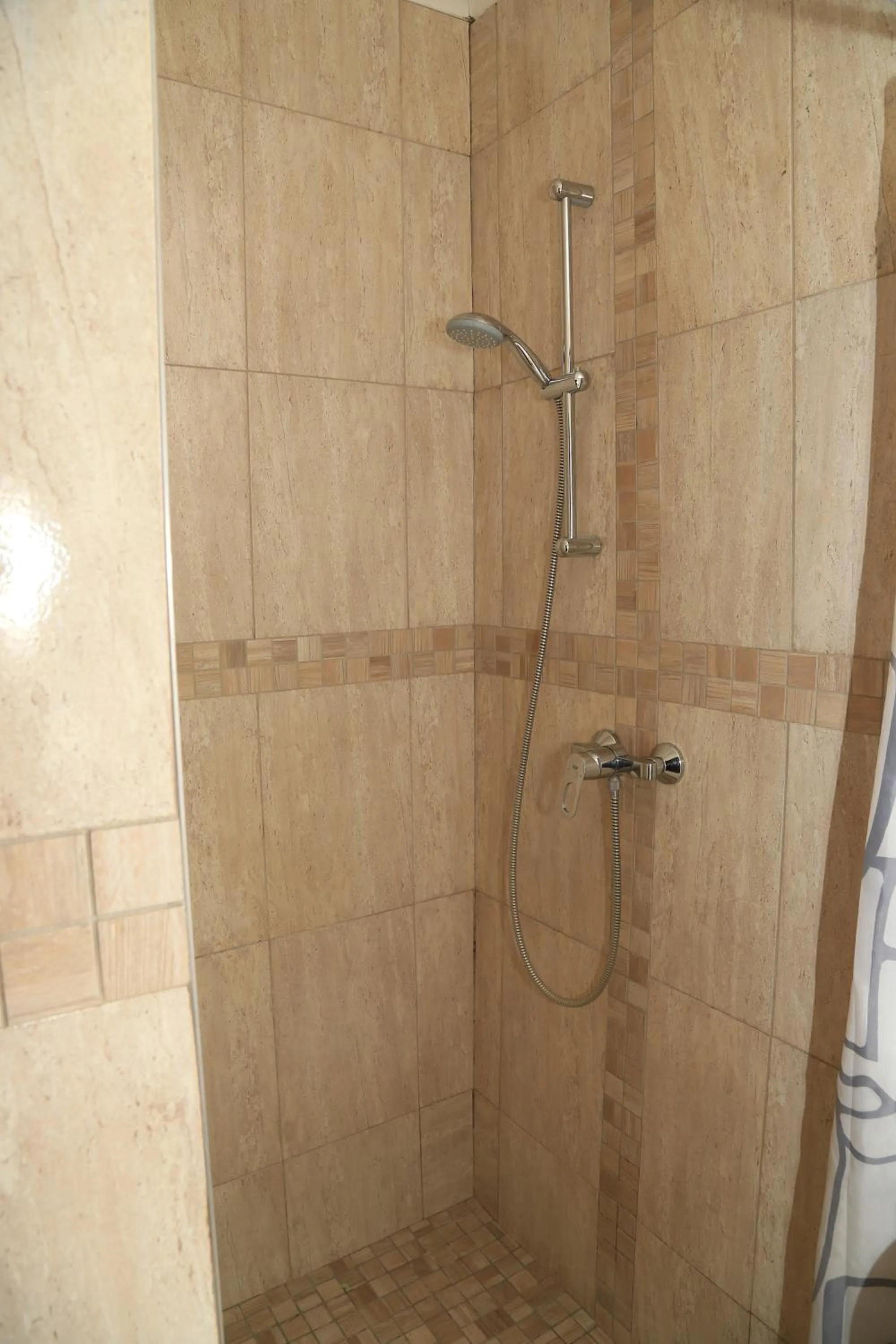 Shower in Coco Palm Bed & Breakfast