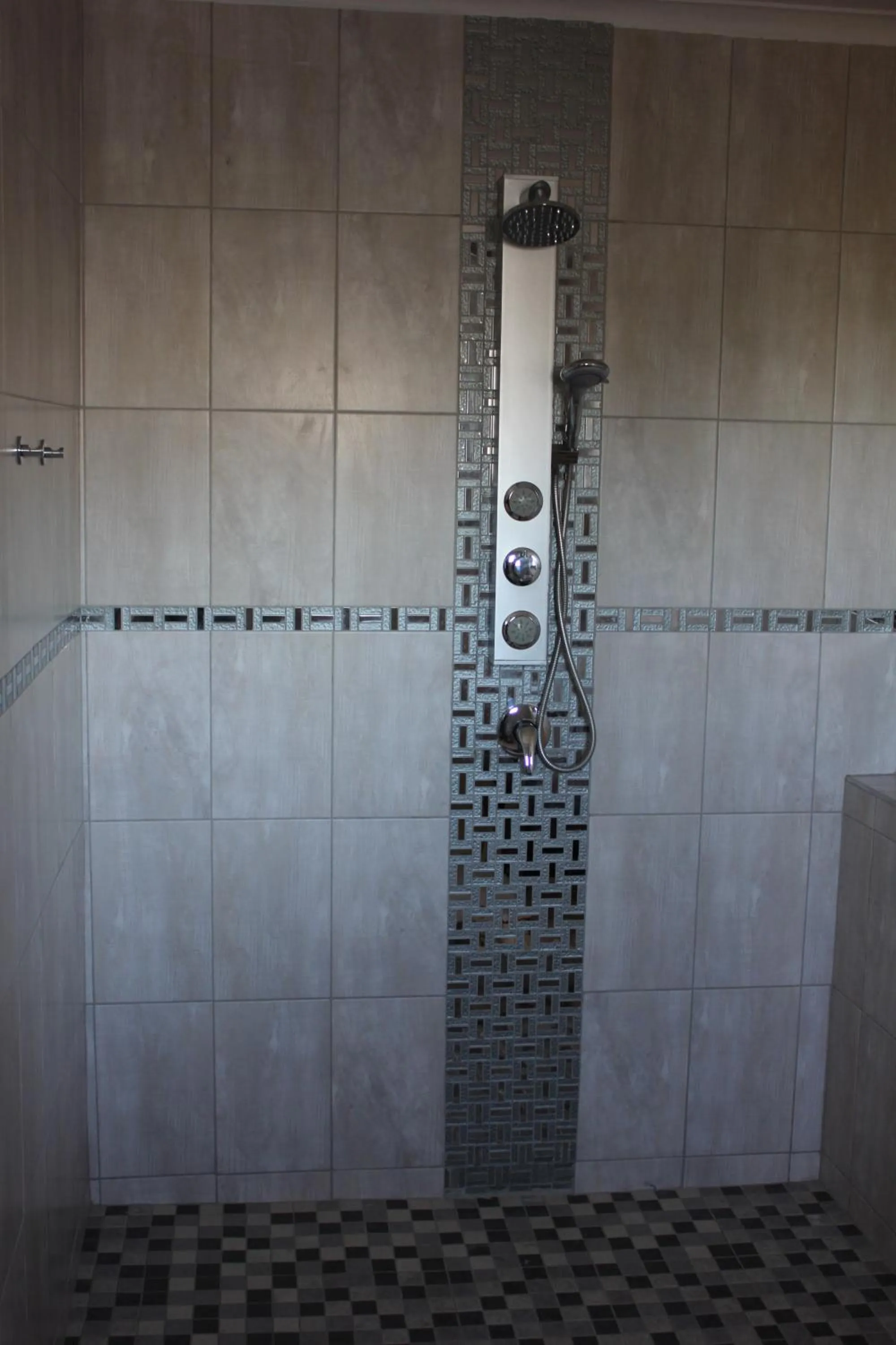 Shower in Coco Palm Bed & Breakfast