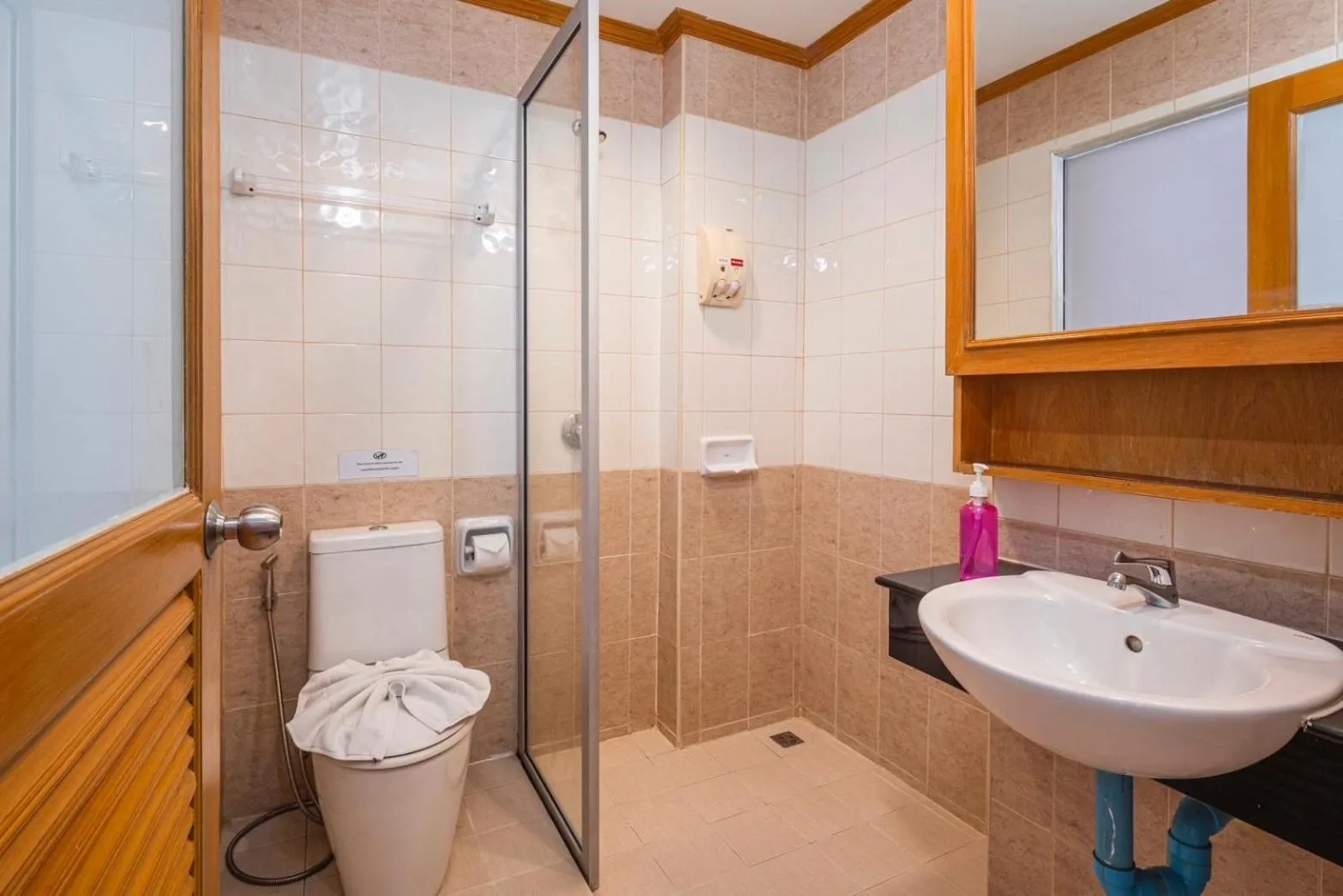 Bathroom in Sun Shine Patong