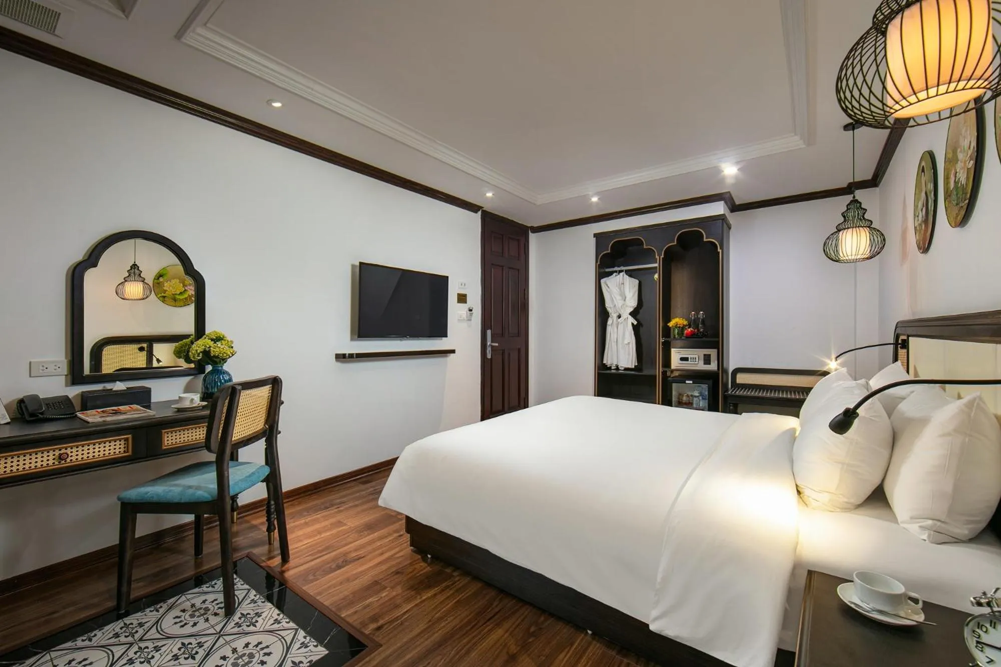 Bed in Media Central Hotel & Spa